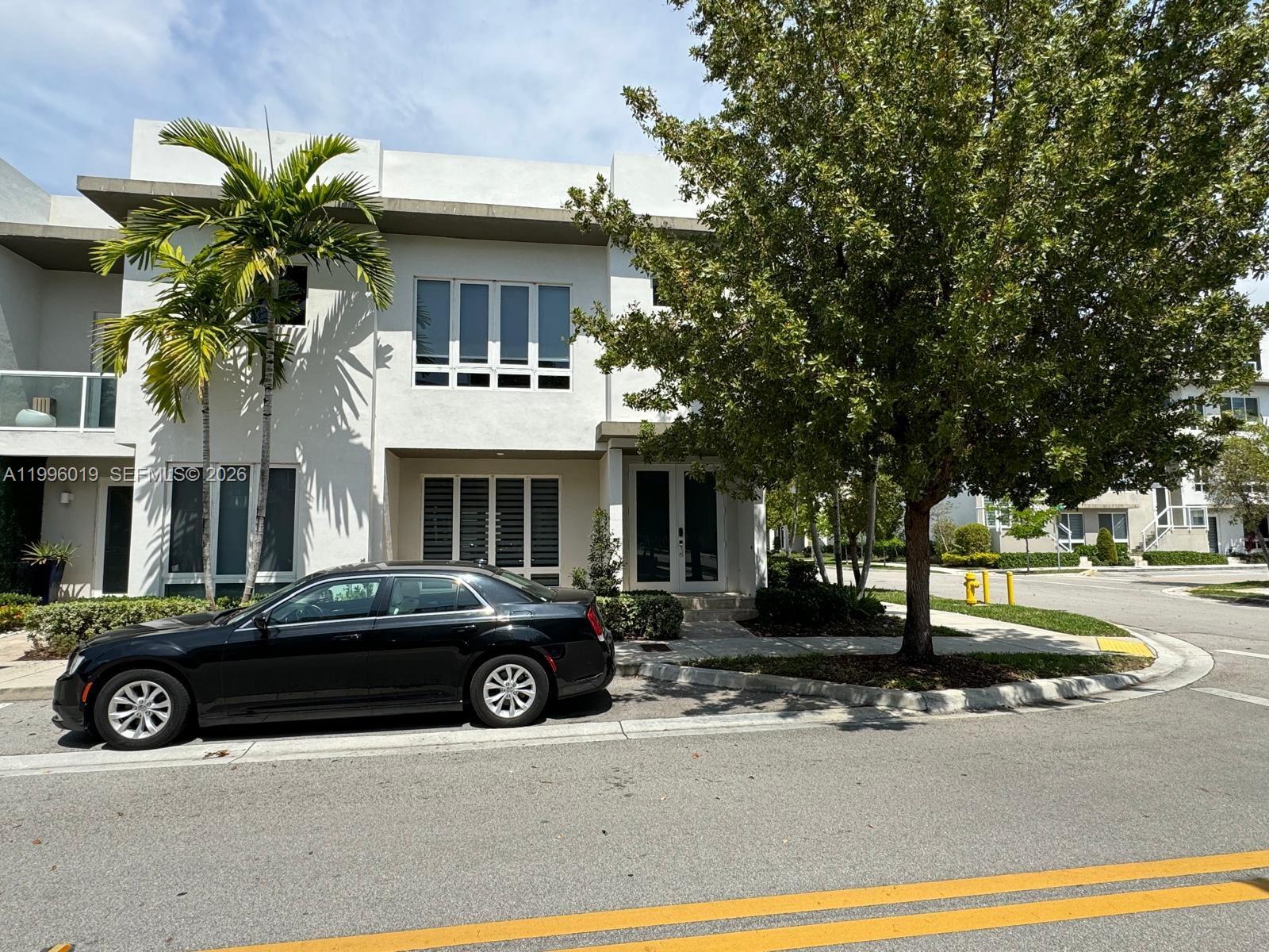 10361 NW 64th Ter, Doral FL 33178