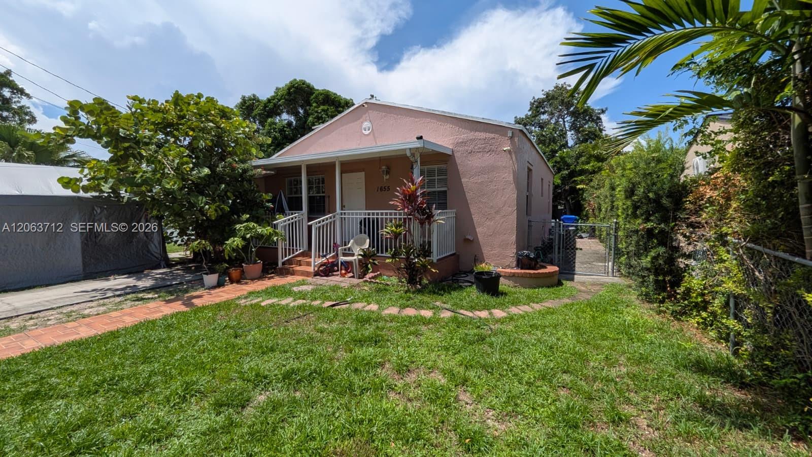 1655 SW 20th St View 1
