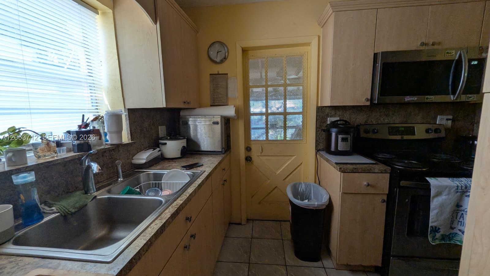 1655 SW 20th St View 6