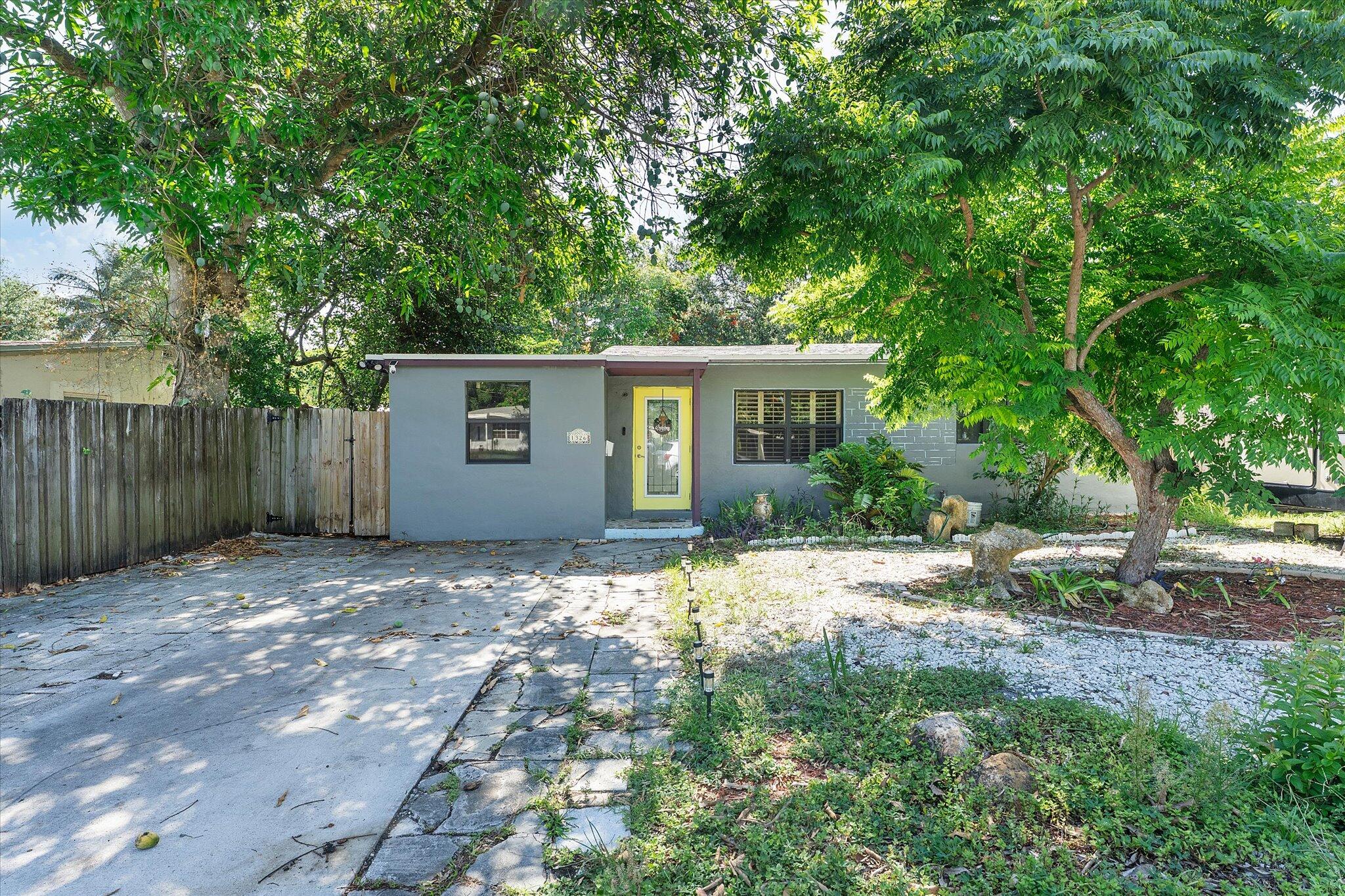 1326 SW 23rd Avenue, Fort Lauderdale FL 33312