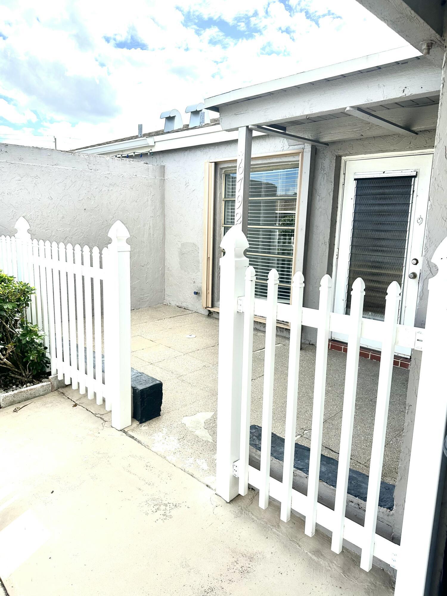 6792 Moonlit Drive — Photo 2