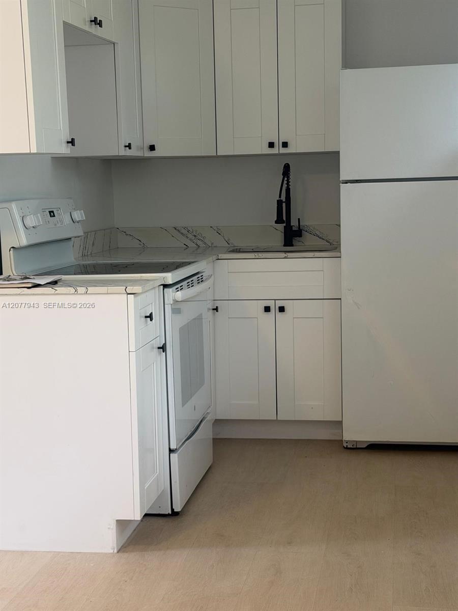 7535 NE 2nd Ct # 6 — Photo 3