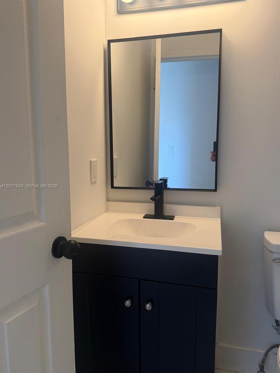 7535 NE 2nd Ct # 6 — Photo 5
