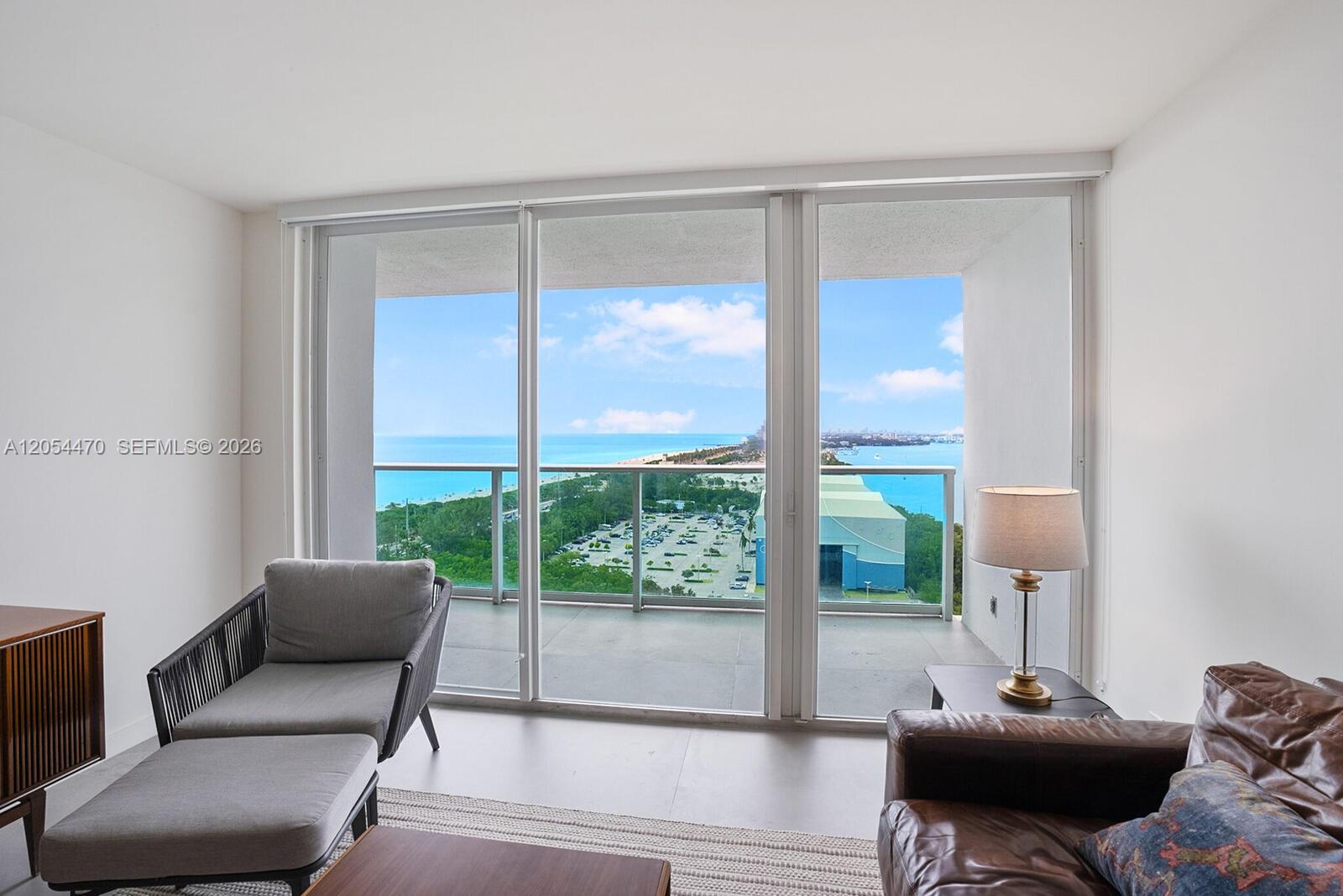 100 Bayview Dr # 2125, Sunny Isles Beach FL 33160
