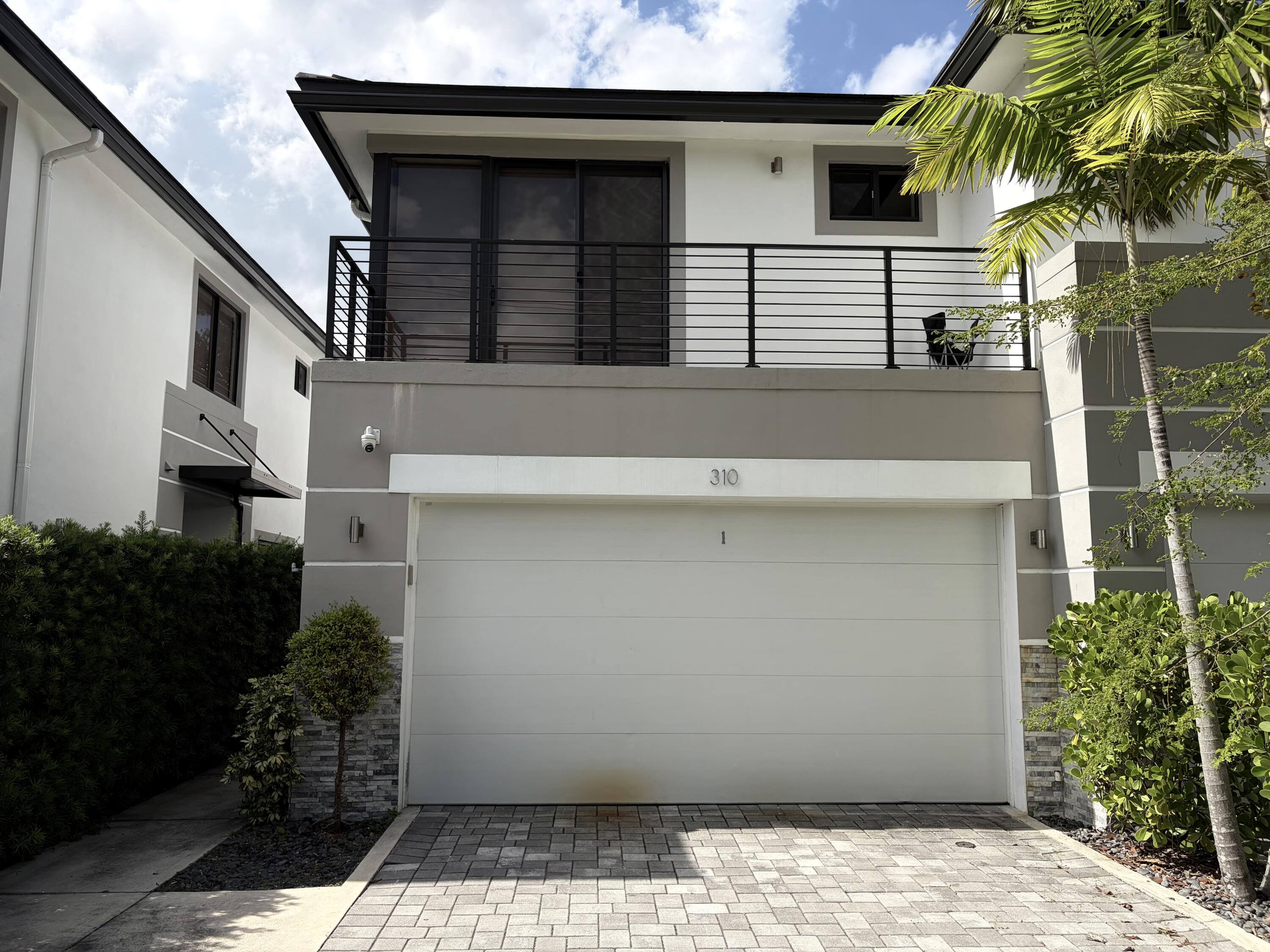 310 SW 9th Street # 1, Fort Lauderdale FL 33315
