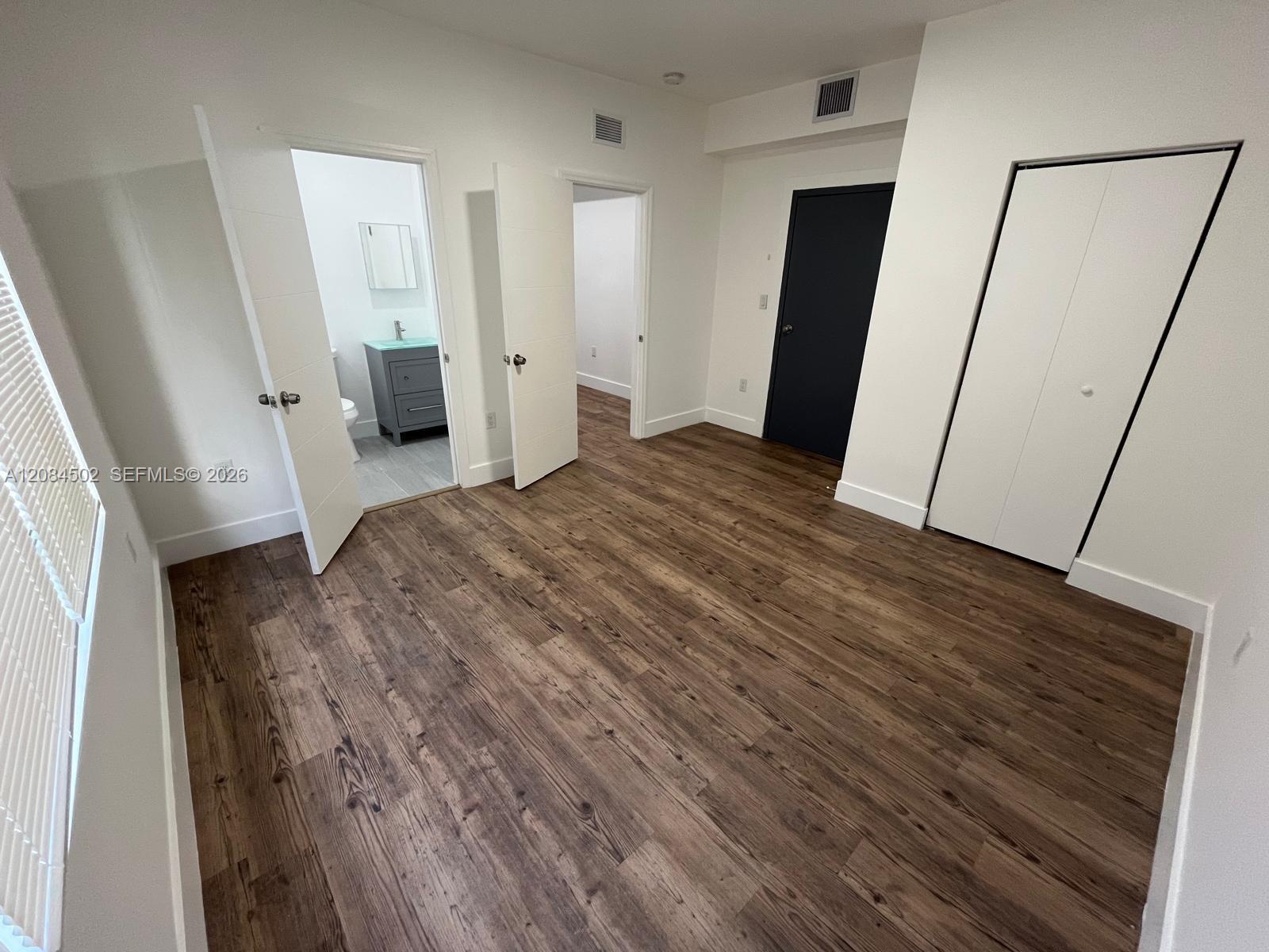 321 SW 9th Ave # 07 — Photo 3