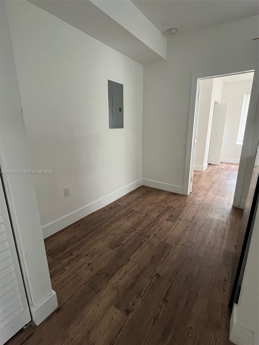 321 SW 9th Ave # 07 — Photo 5