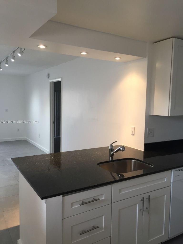 860 NE 209th Ter # 33, Miami FL 33179