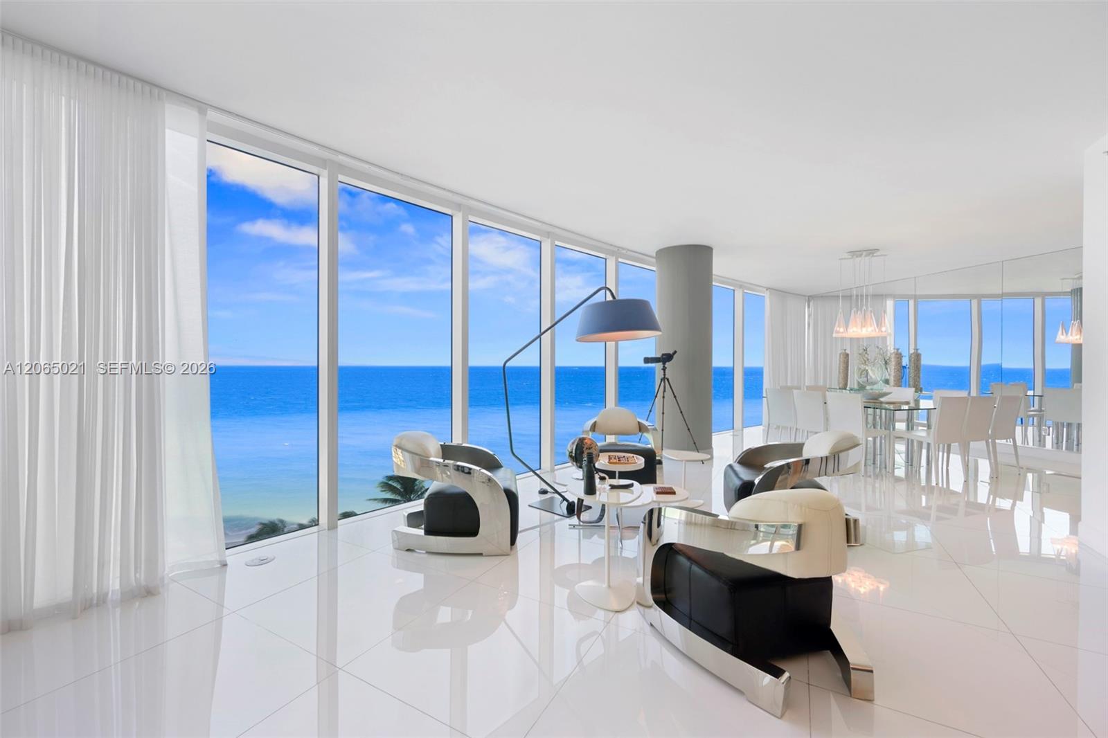 2711 S Ocean Dr # 902, Hollywood FL 33019