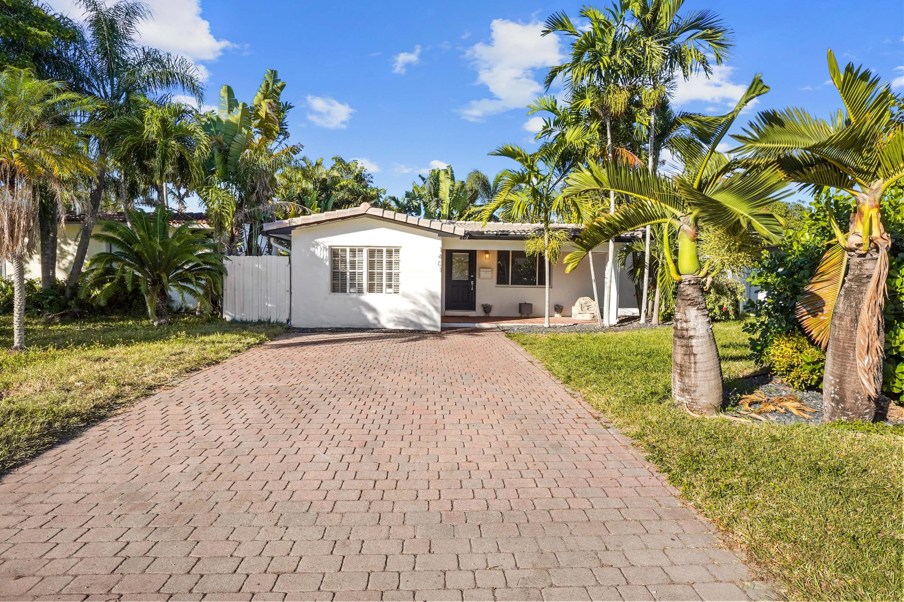 1401 NE 14th Street, Fort Lauderdale FL 33304