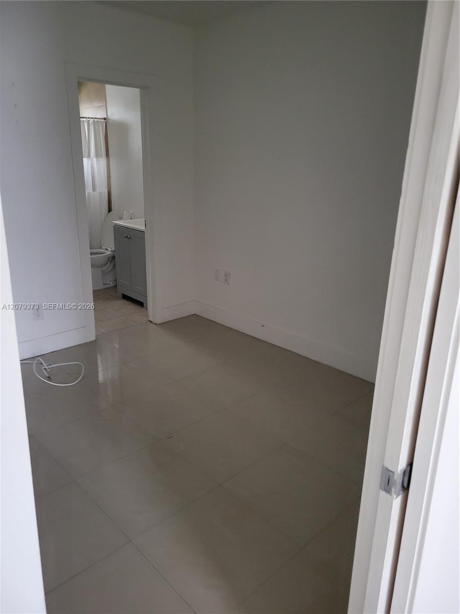 7725 Carlyle Ave # 9 — Photo 3