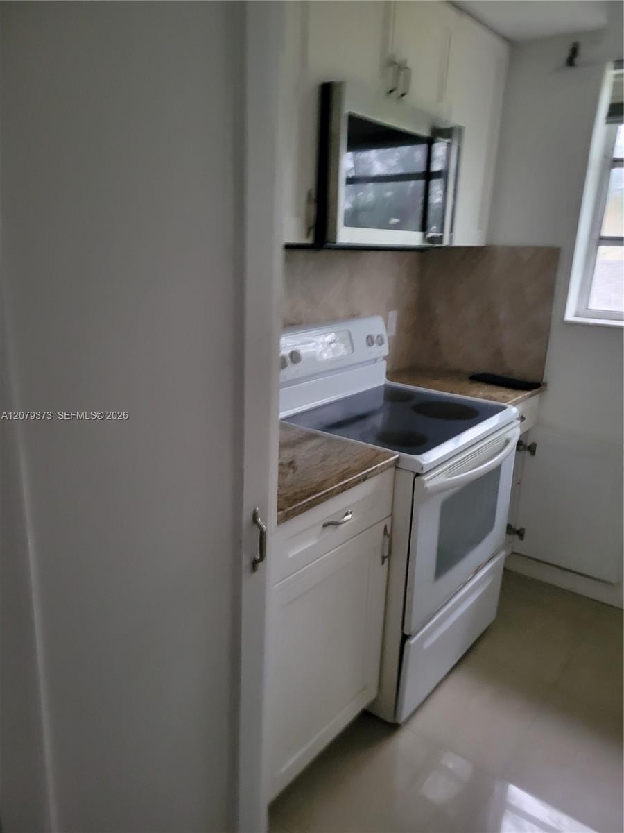 7725 Carlyle Ave # 9 — Photo 5