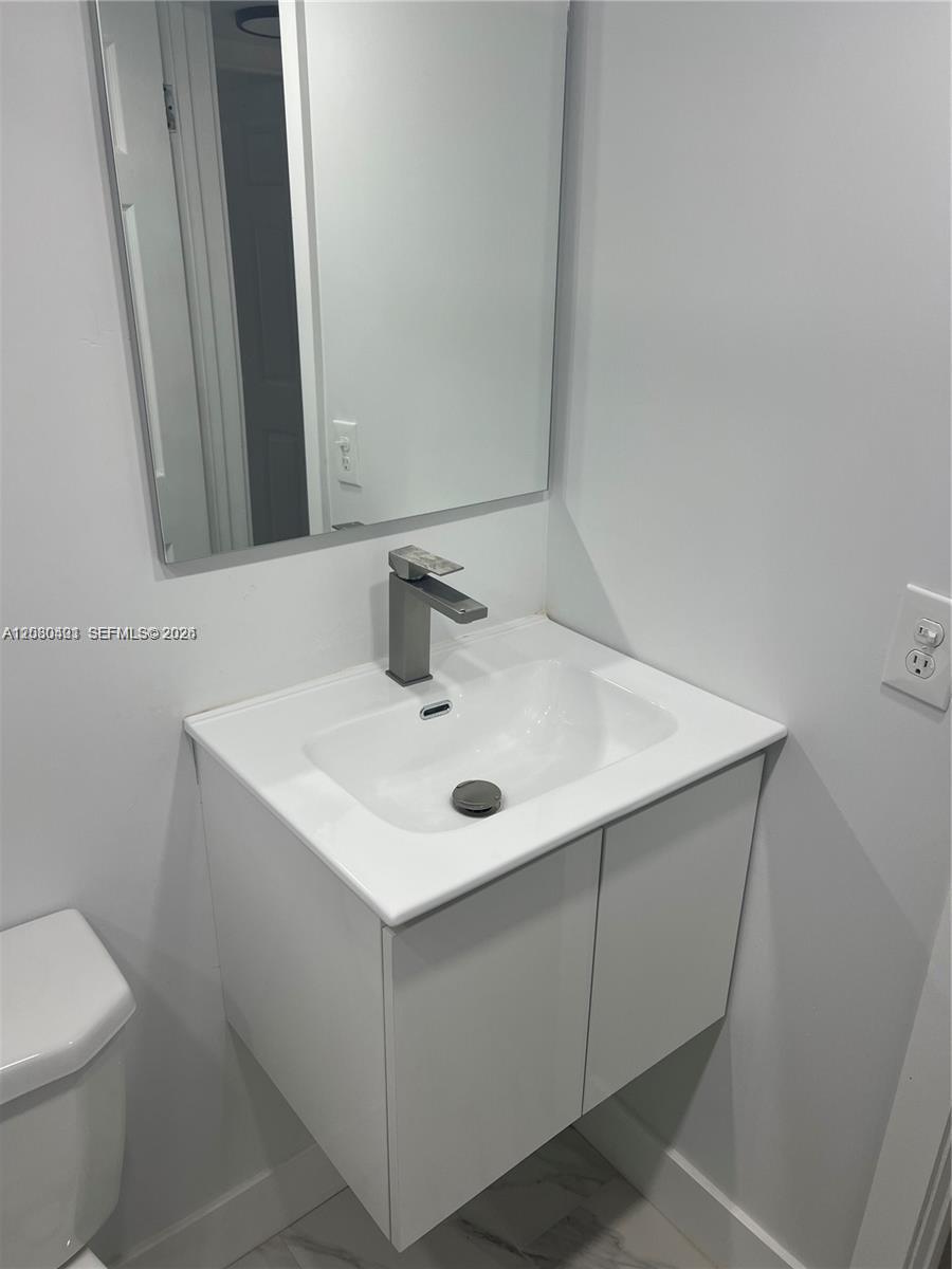 616 NW 13th St # 17 — Photo 3