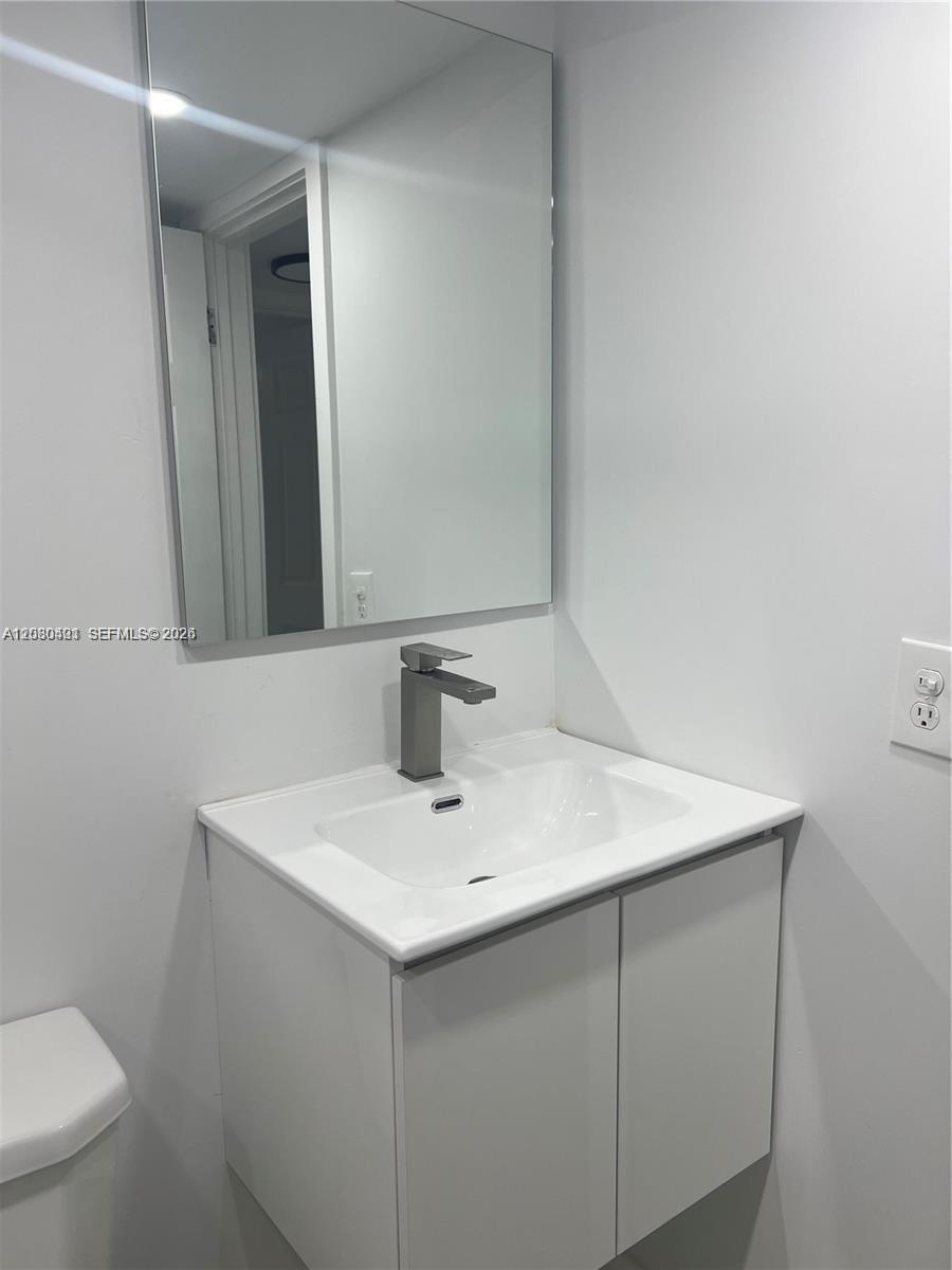 616 NW 13th St # 17 — Photo 4