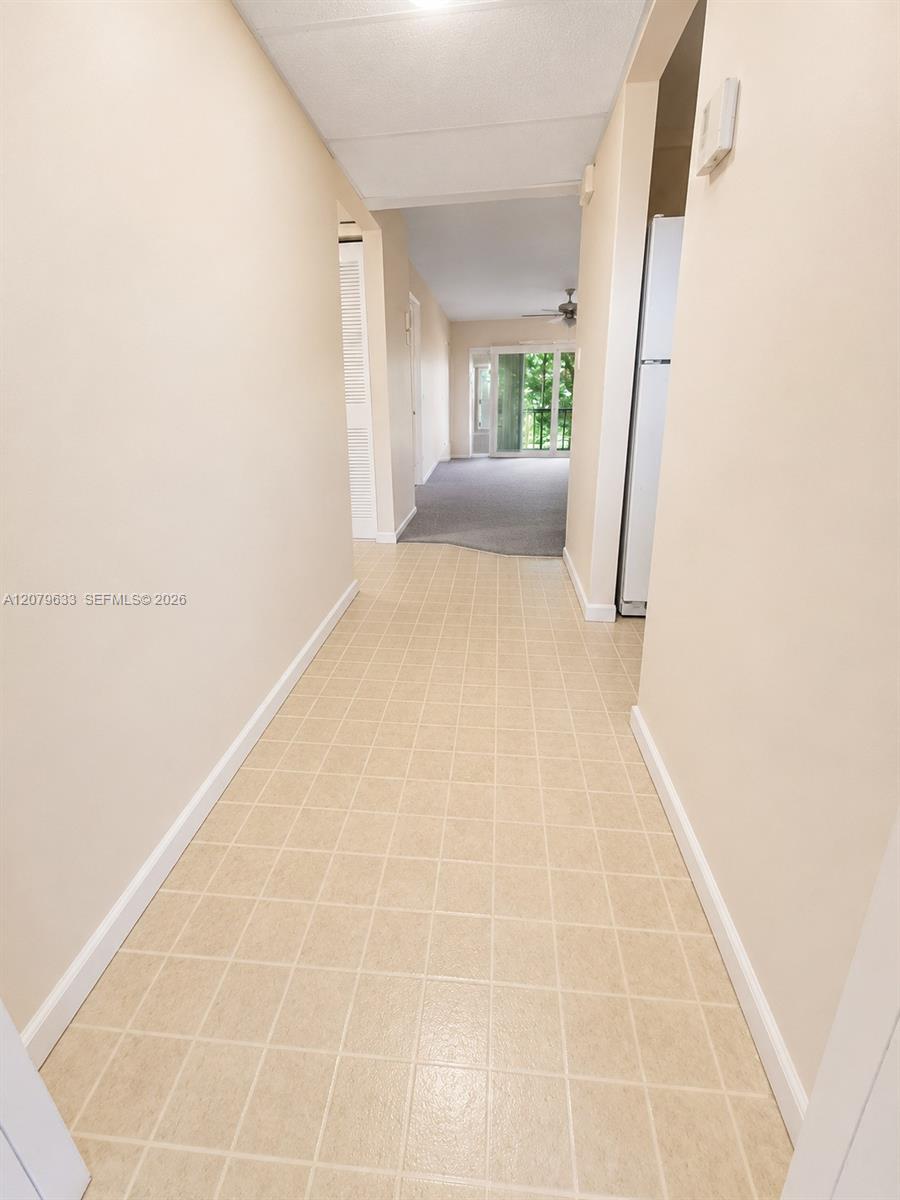 1035 Country Club Dr # 408 — Photo 4