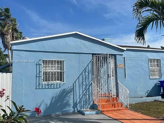 2645 SW 33rd Ave — Photo 2