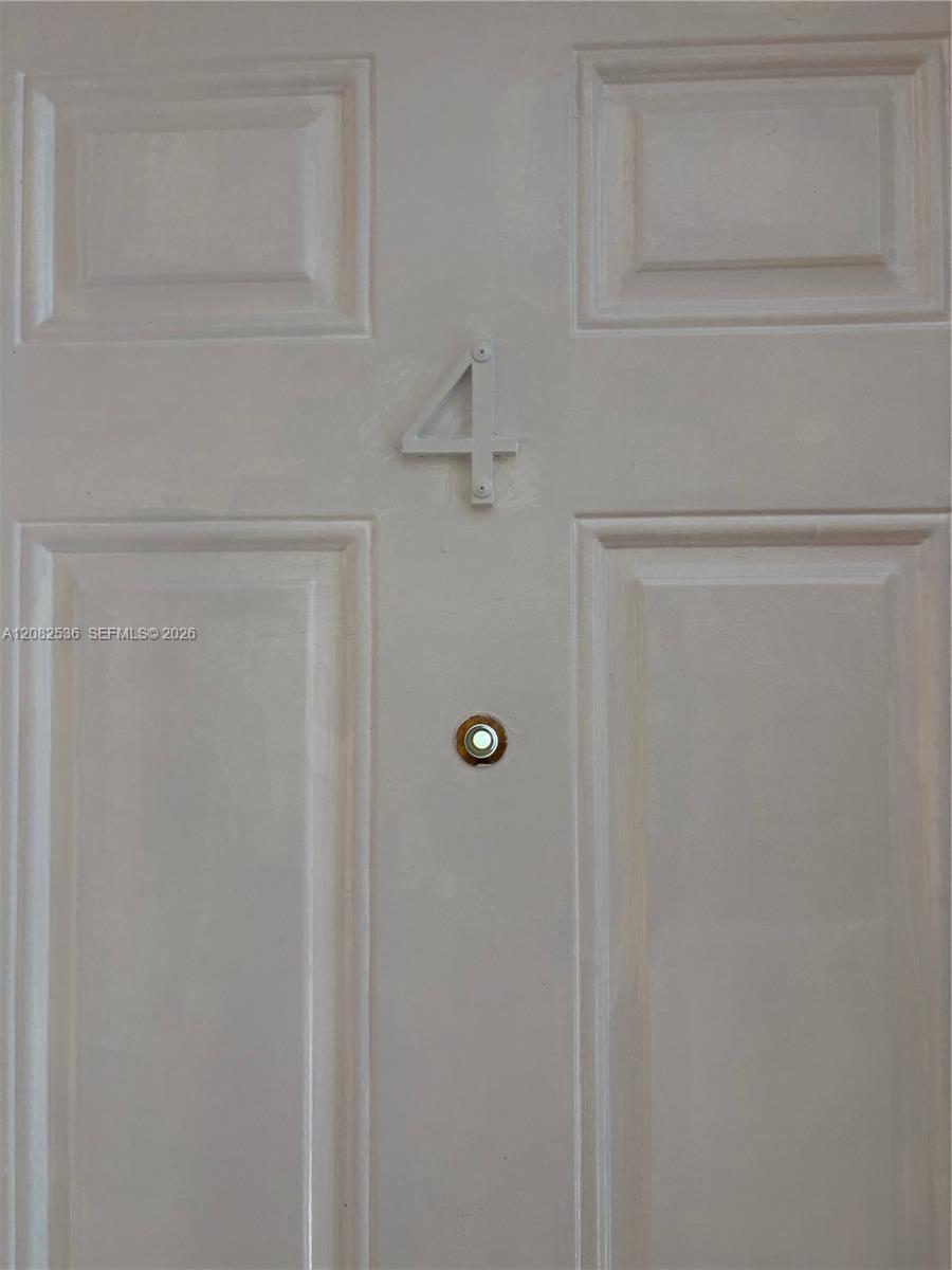 1125 SE 9th Ave # 4 — Photo 3