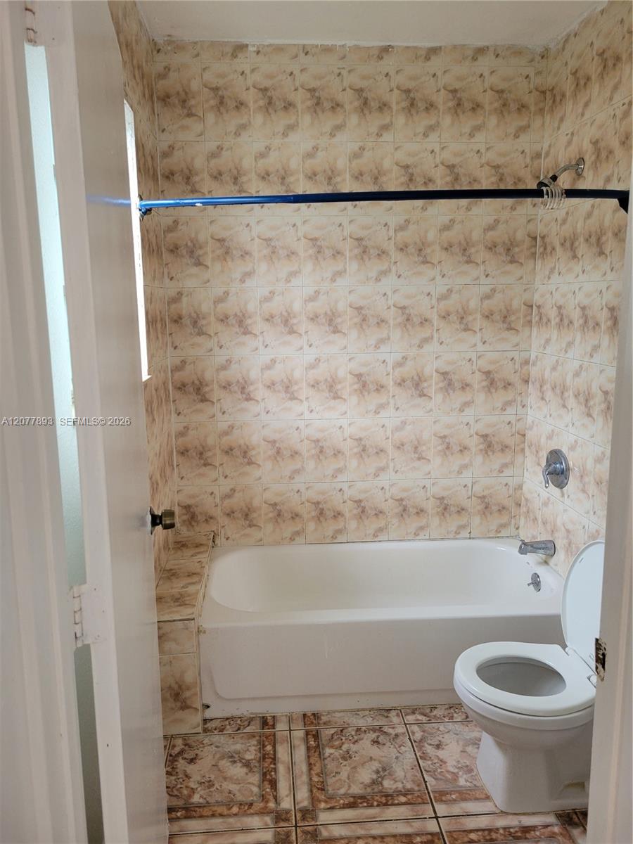 14815 NE 8th Ct # 1 — Photo 2