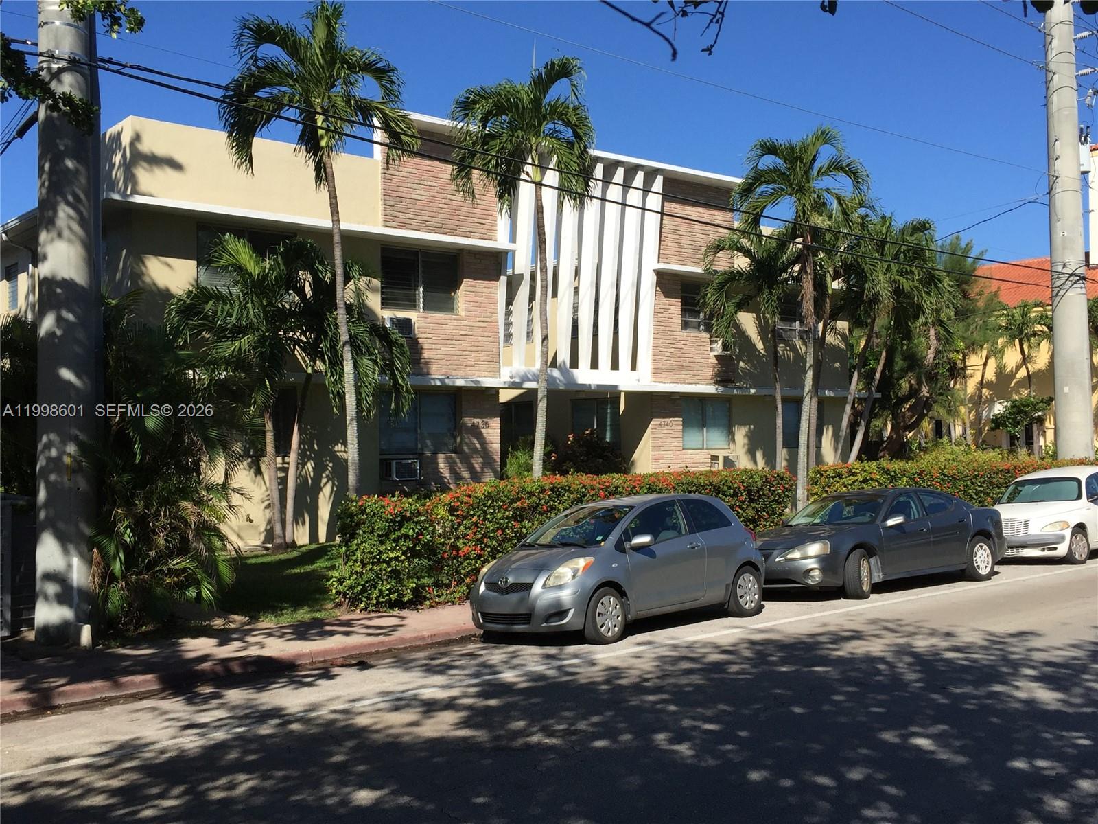 4740 Pine Tree Dr # 26, Miami Beach FL 33140