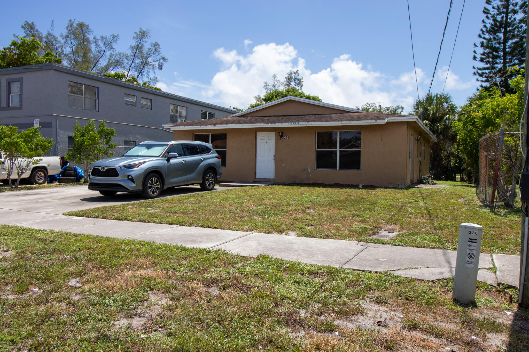 230 SW 8TH Street, Deerfield Beach FL 33441
