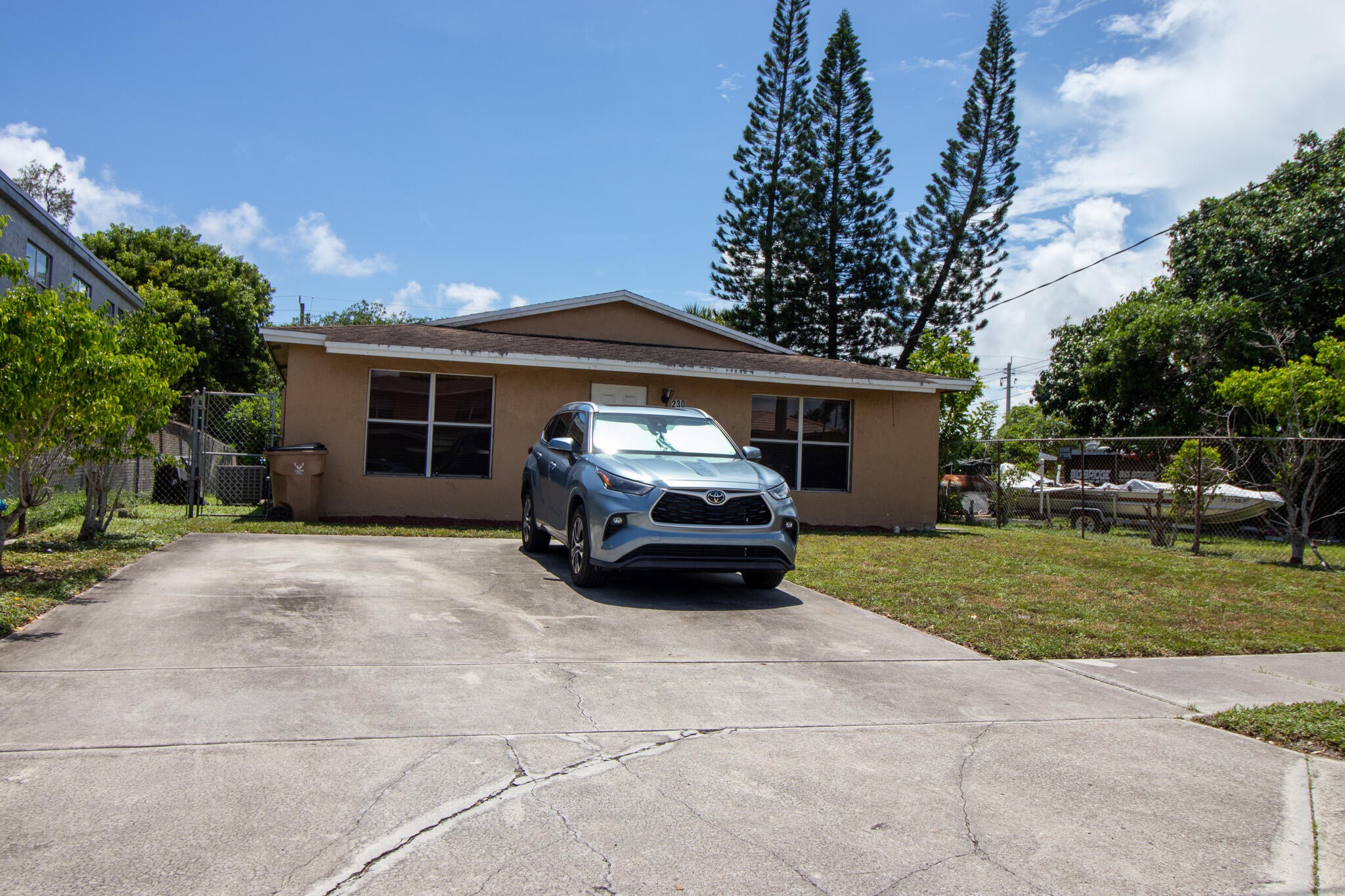 230 SW 8TH Street — Photo 2