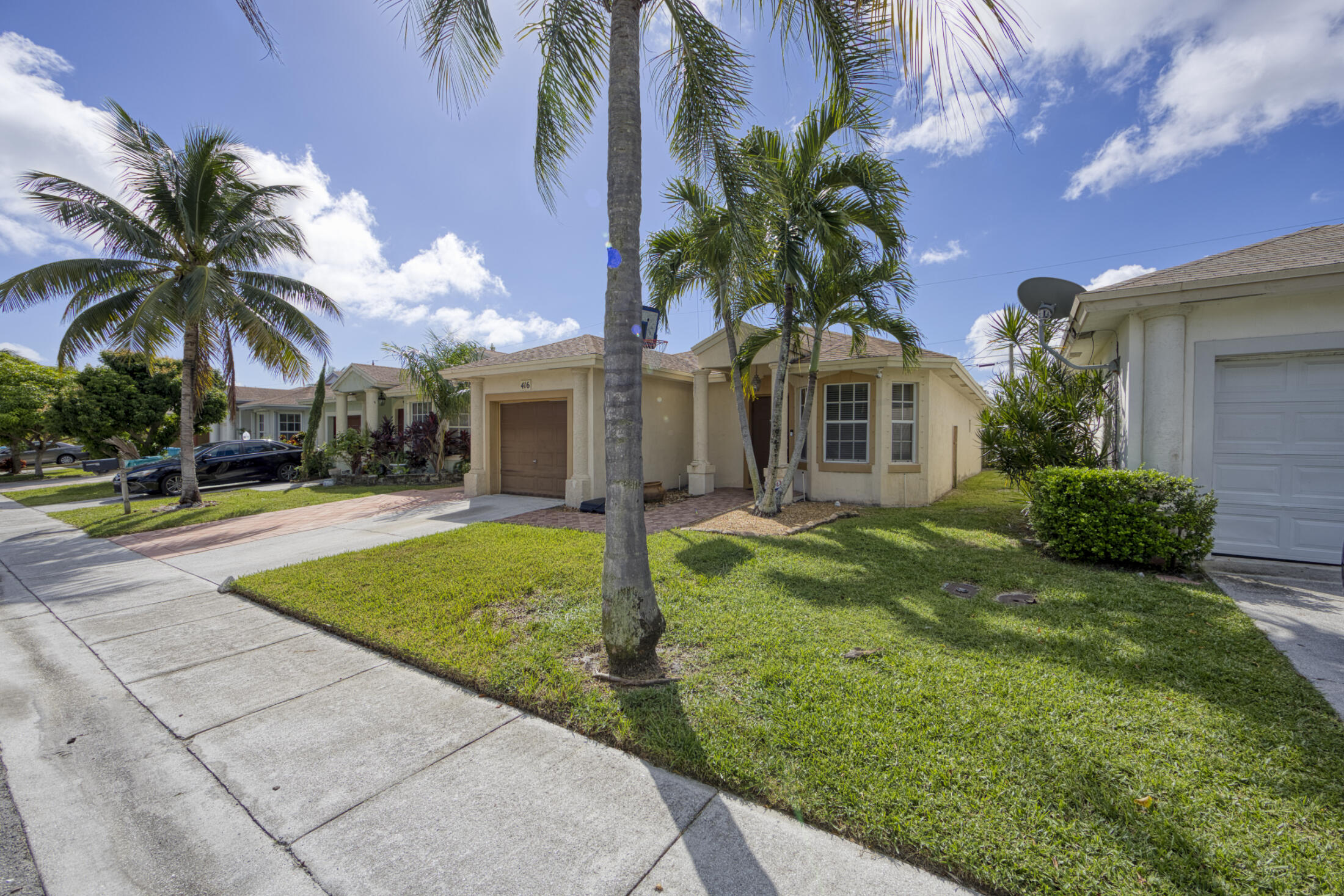 416 Circle Drive S, Boynton Beach FL 33435