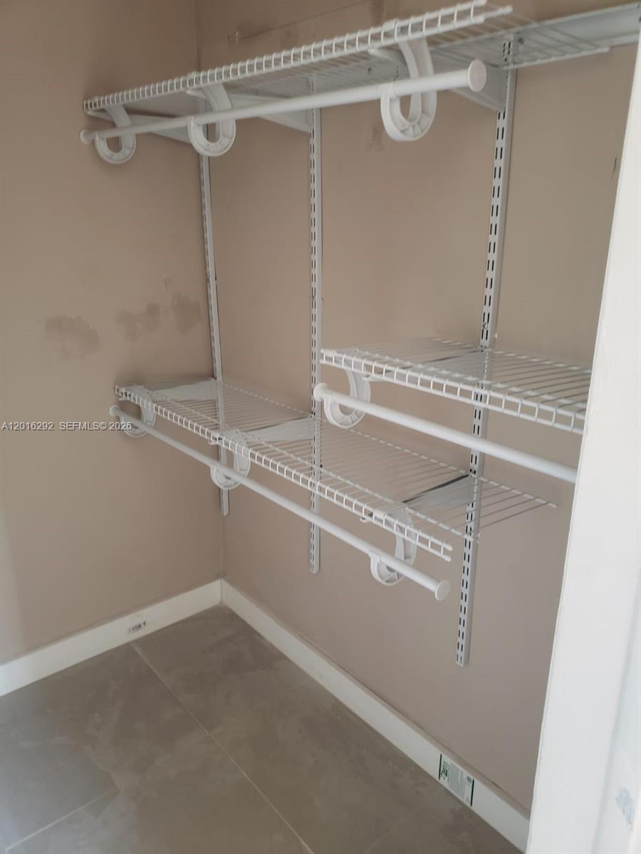 1800 NW 19th St # 9 — Photo 3
