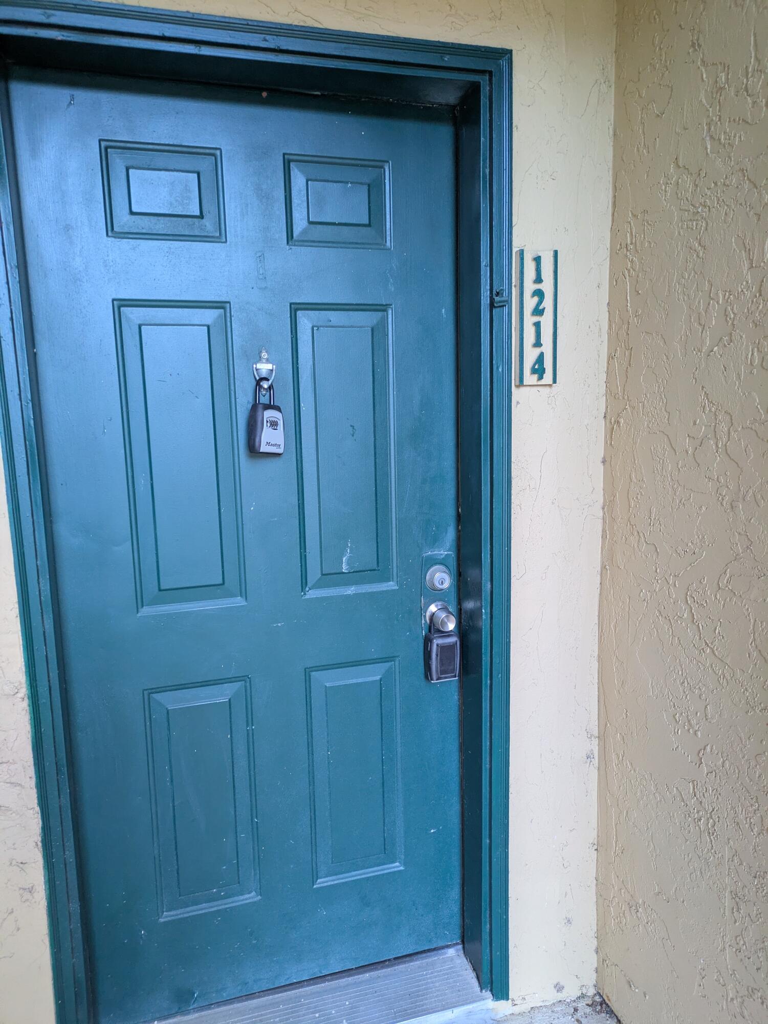 733 Riverside Drive # 1214 — Photo 2