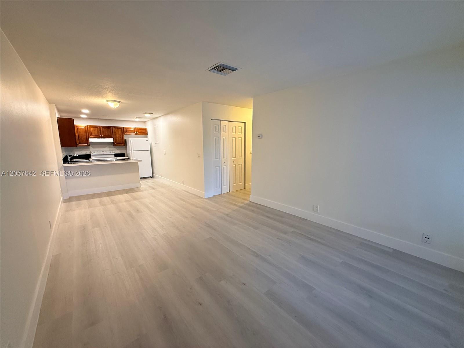 10835 NW 45th St # 10835 — Photo 5