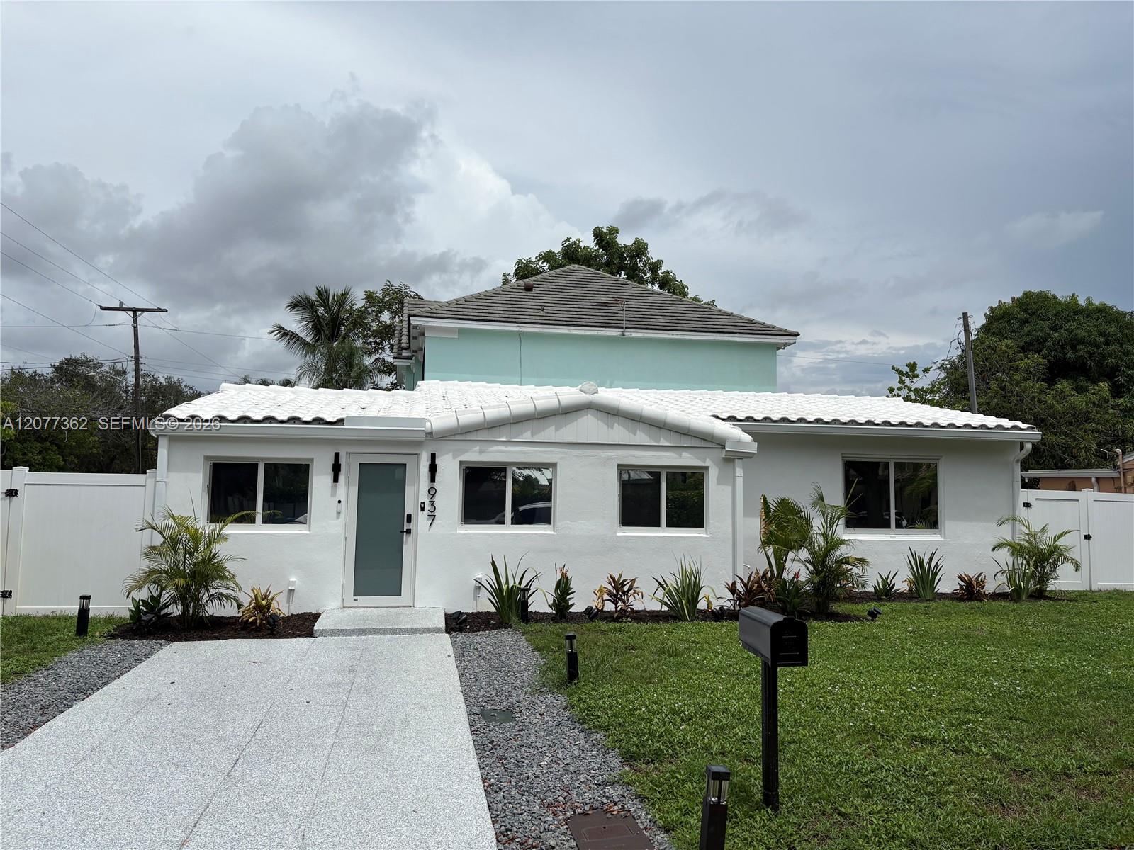 937 SW 18th Ct, Fort Lauderdale FL 33315