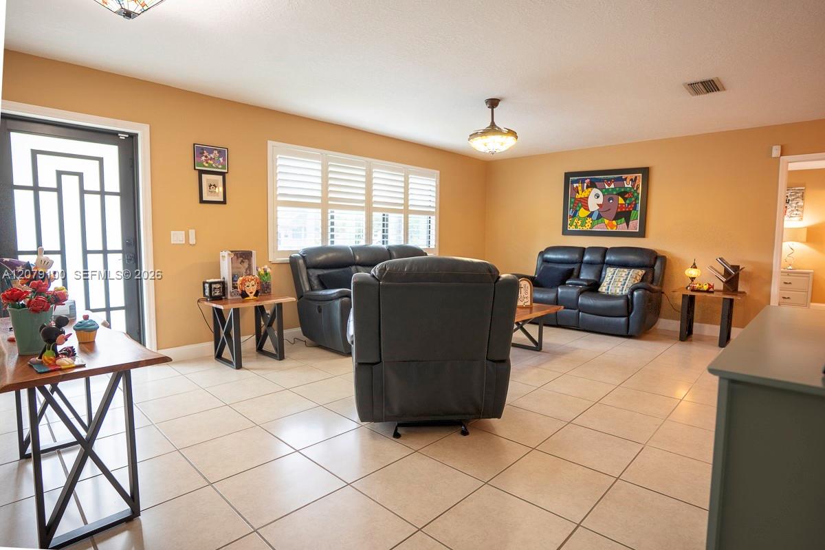 4301 Adams St — Photo 3