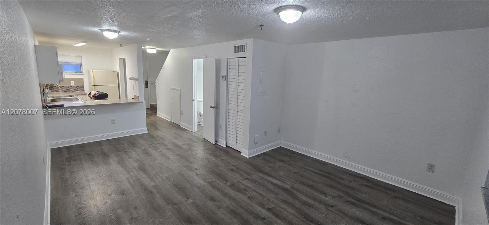 8027 NW 8th St # 13 — Photo 5