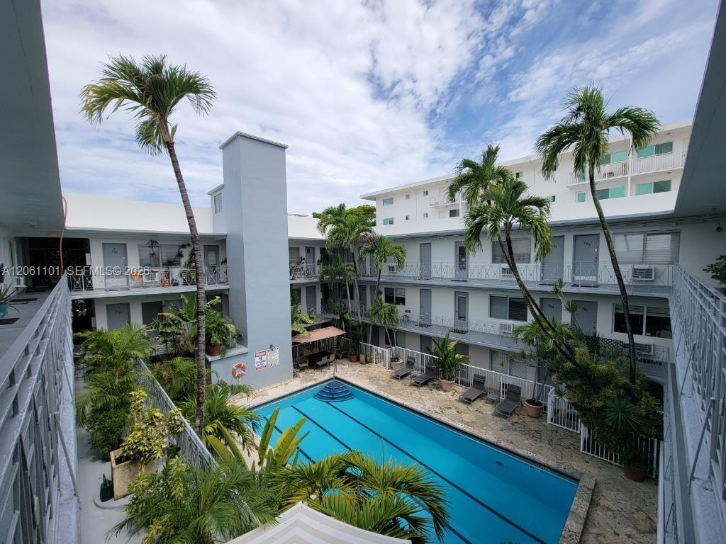 835 Lenox Ave # 106, Miami Beach FL 33139