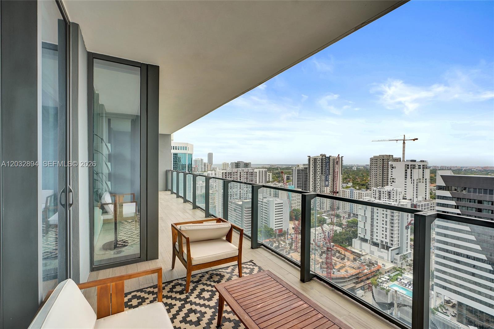 88 SW 7th St # 2210, Miami FL 33130