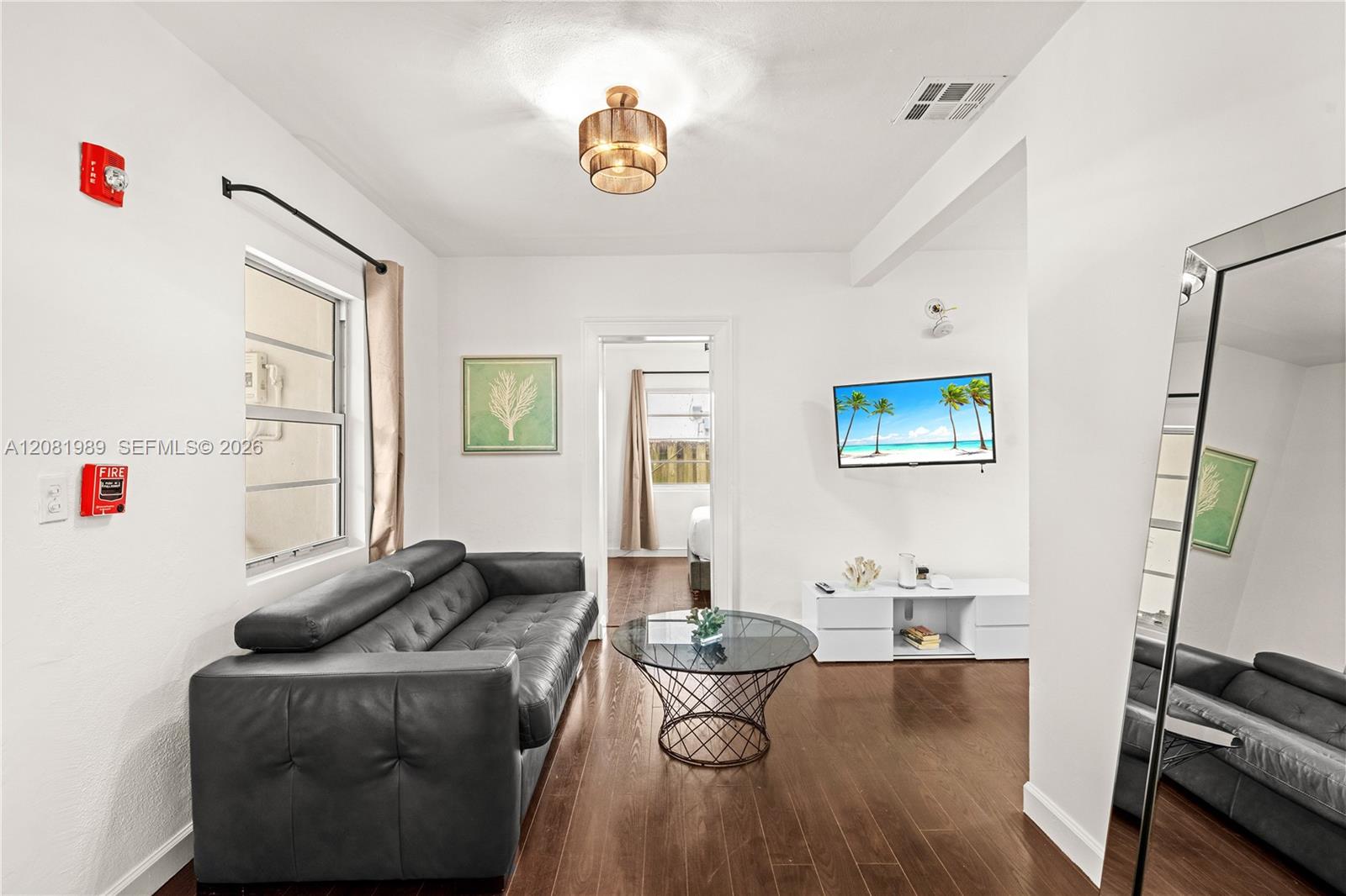 1032 Michigan Ave # D — Photo 4