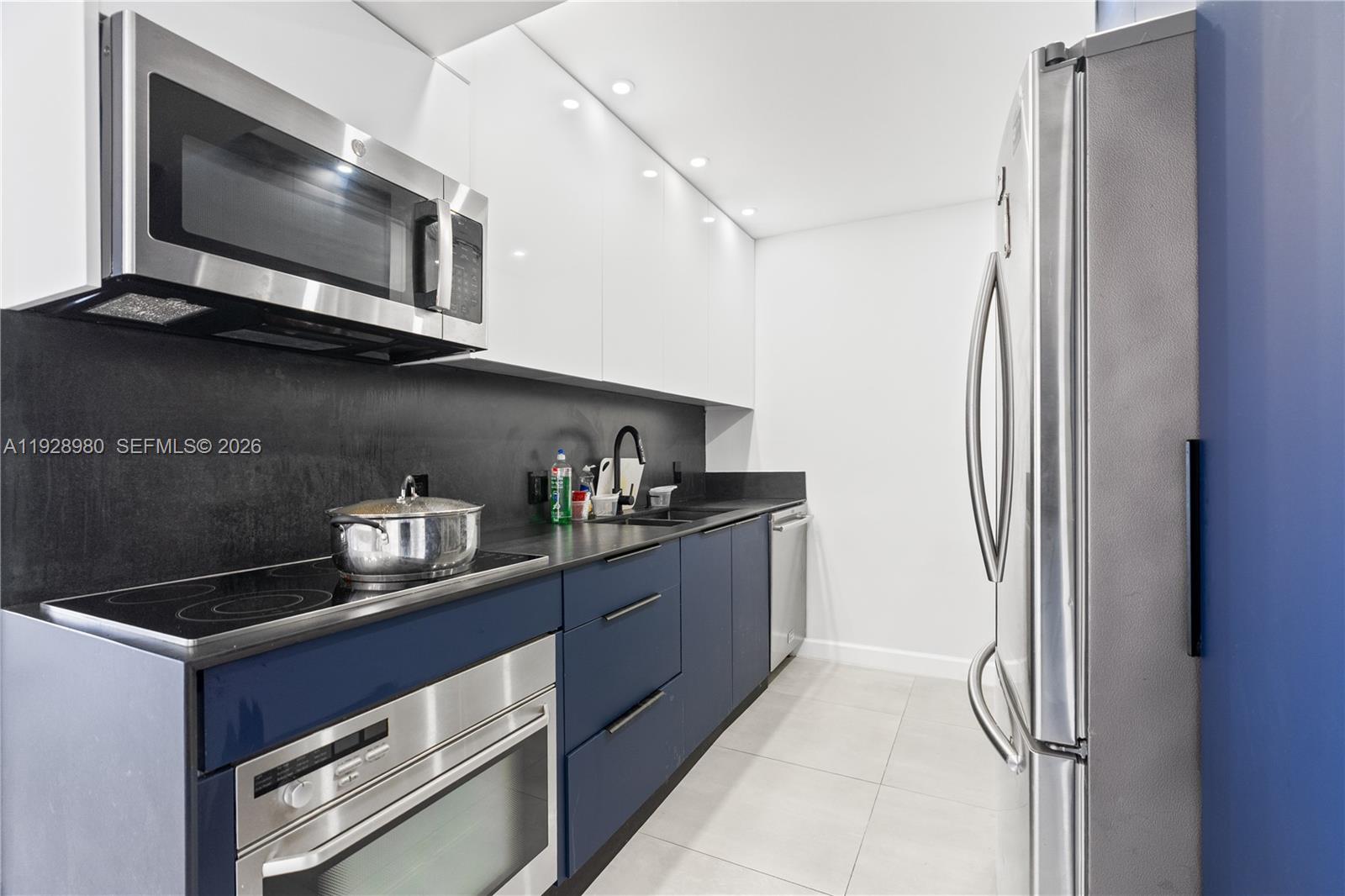 20301 W Country Club Dr # 722, Aventura FL 33180