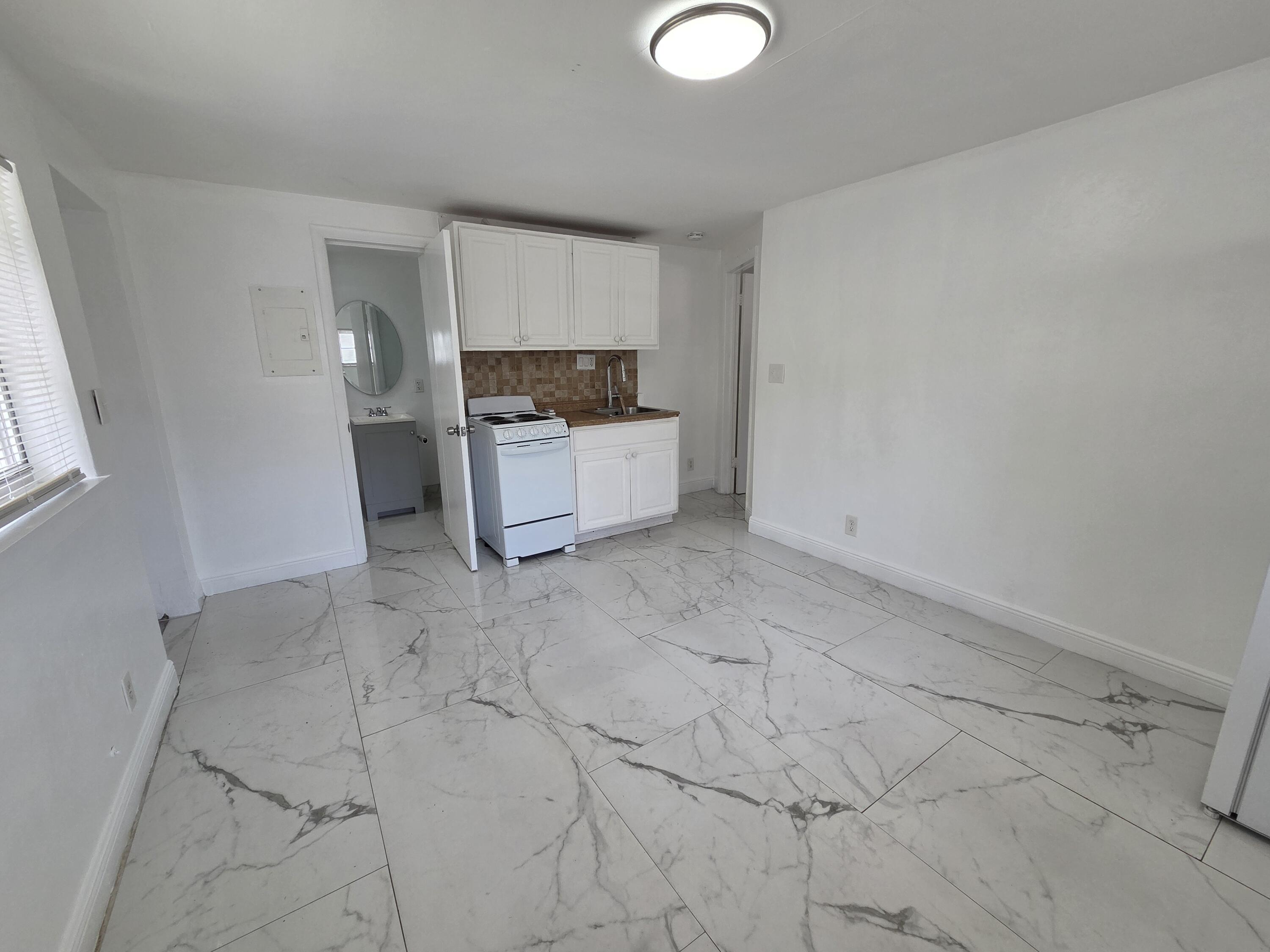 844 NE 17TH Way # 2, Fort Lauderdale FL 33304