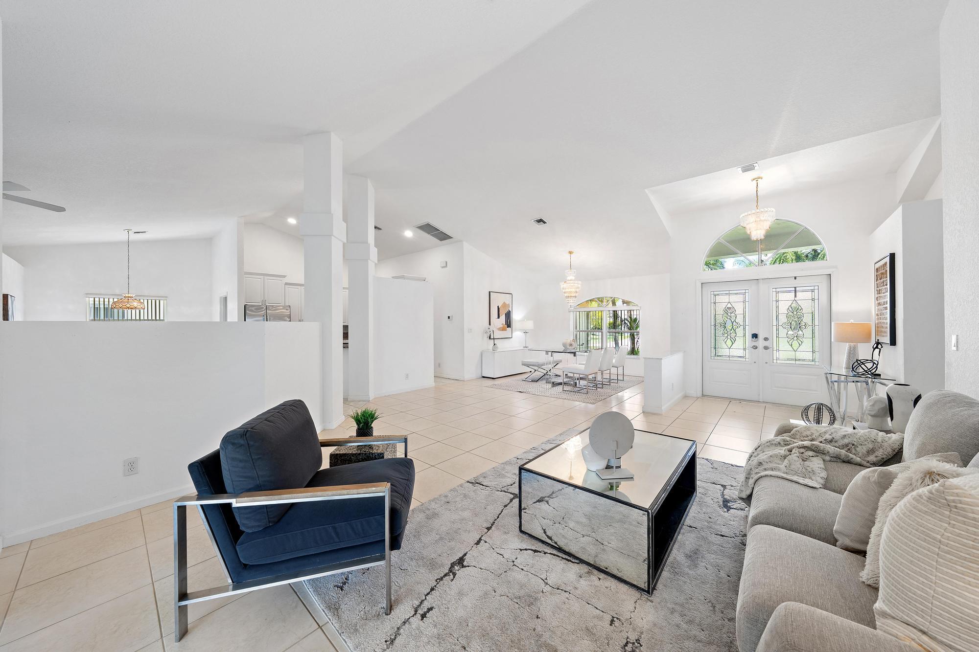 6857 BLUE BAY Circle — Photo 3