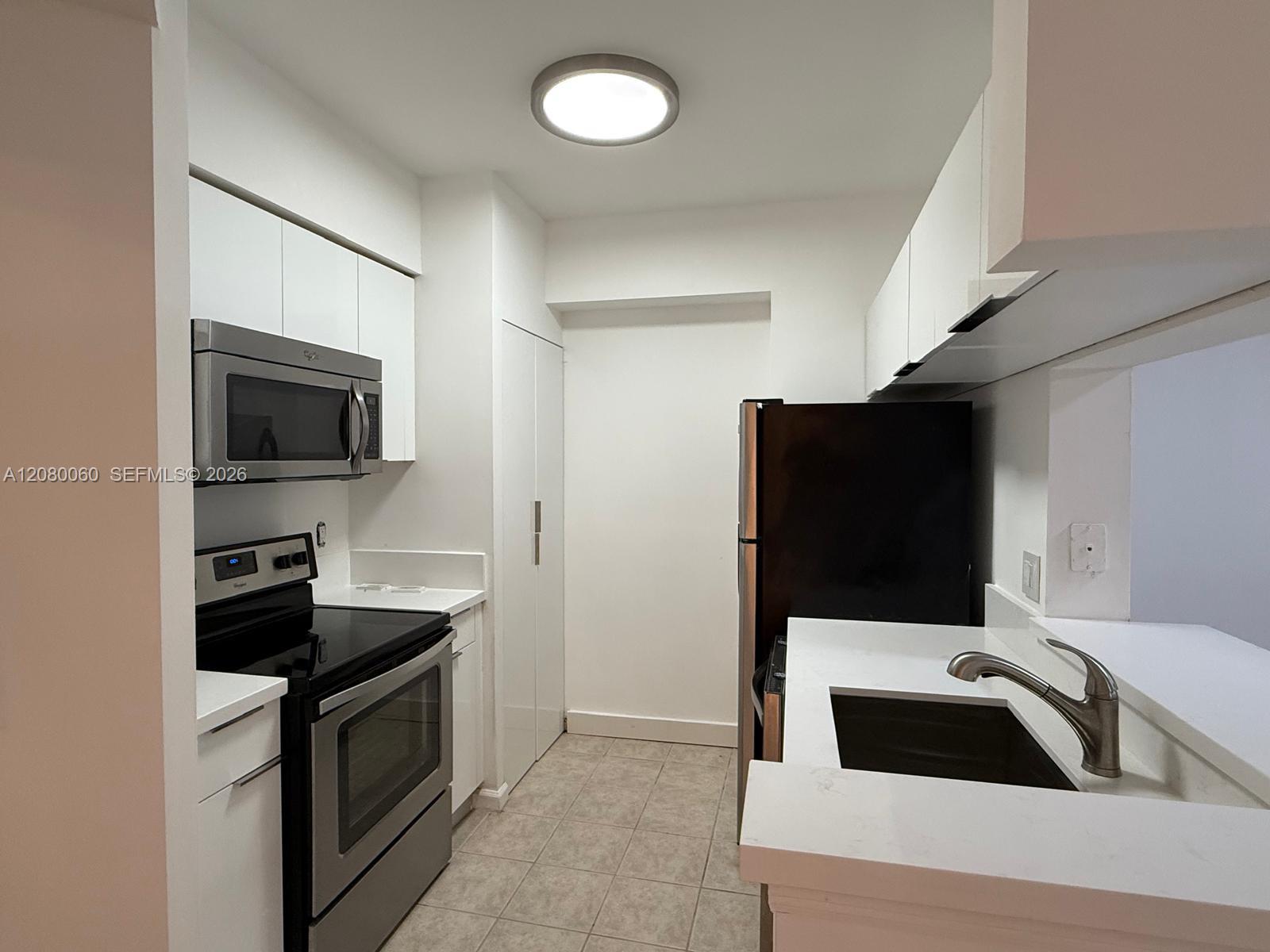 17150 N Bay Rd # 2201 — Photo 5