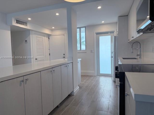 3000 Marcos Dr # P305 — Photo 5