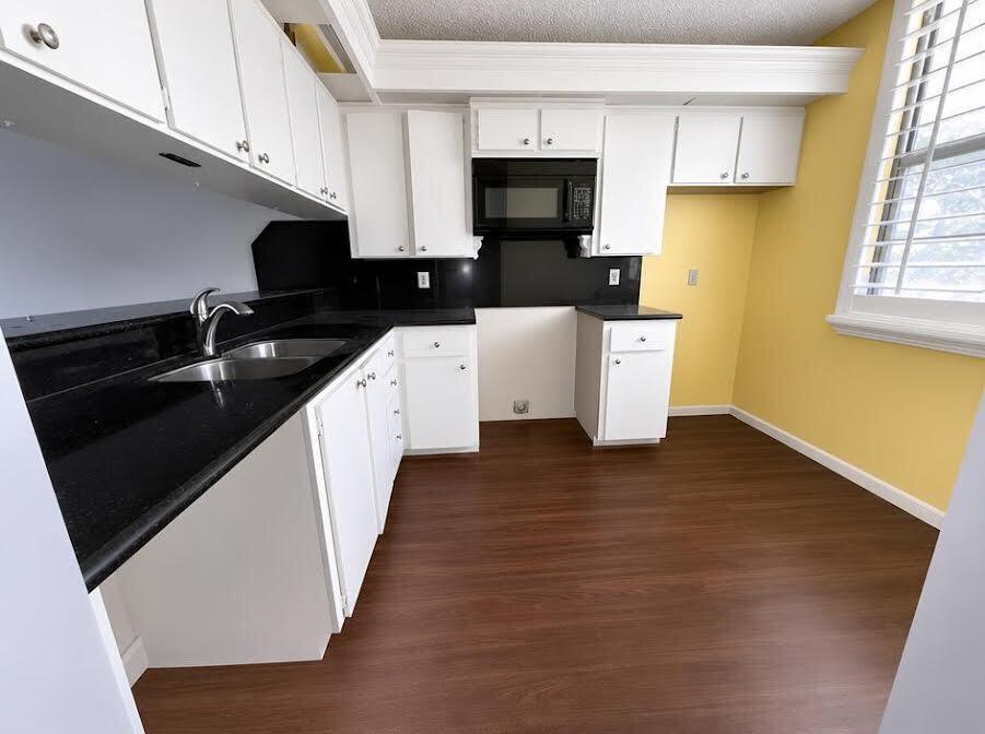 3540 WHITEHALL Drive # 105 — Photo 2