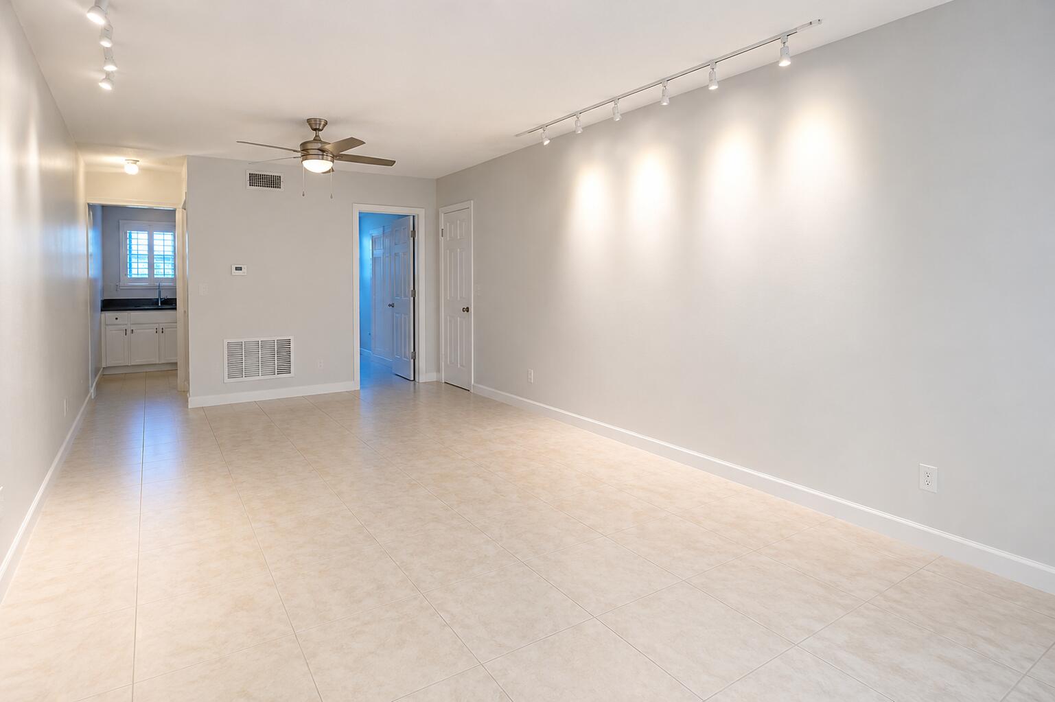 1900 NE 8th Court # 204 — Photo 4