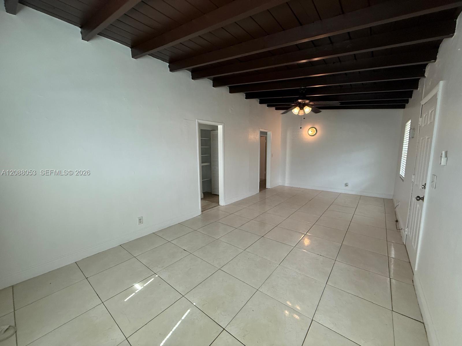 381 NW 16th St # 381 — Photo 3