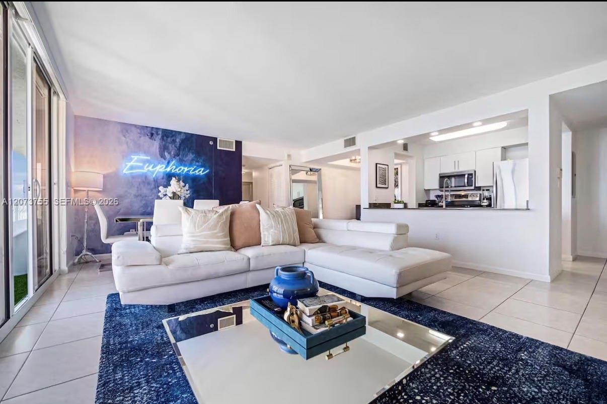 1200 Brickell Bay Dr # 4101 — Photo 4