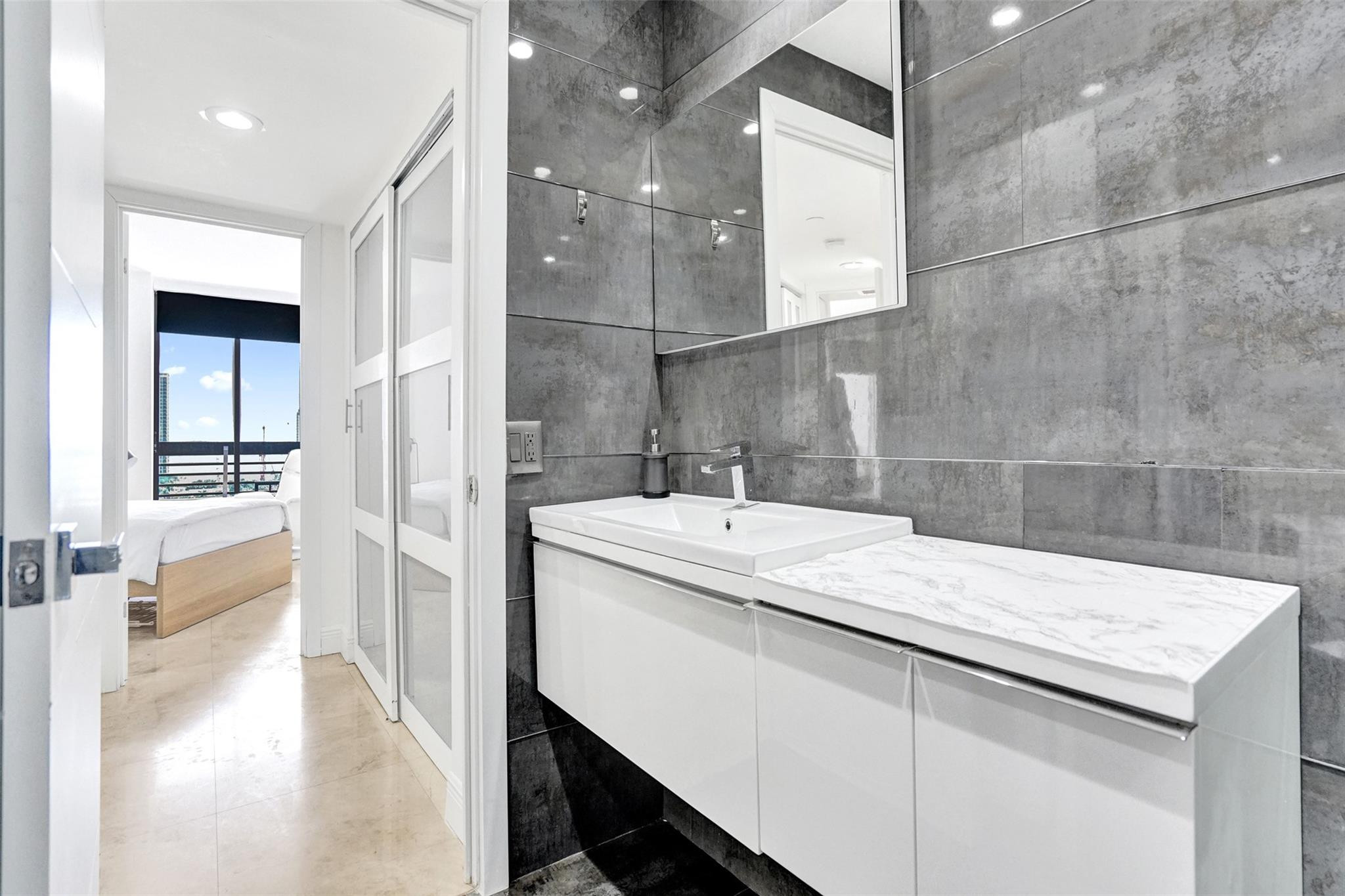 19101 NE 36th Court # 1709 View 14