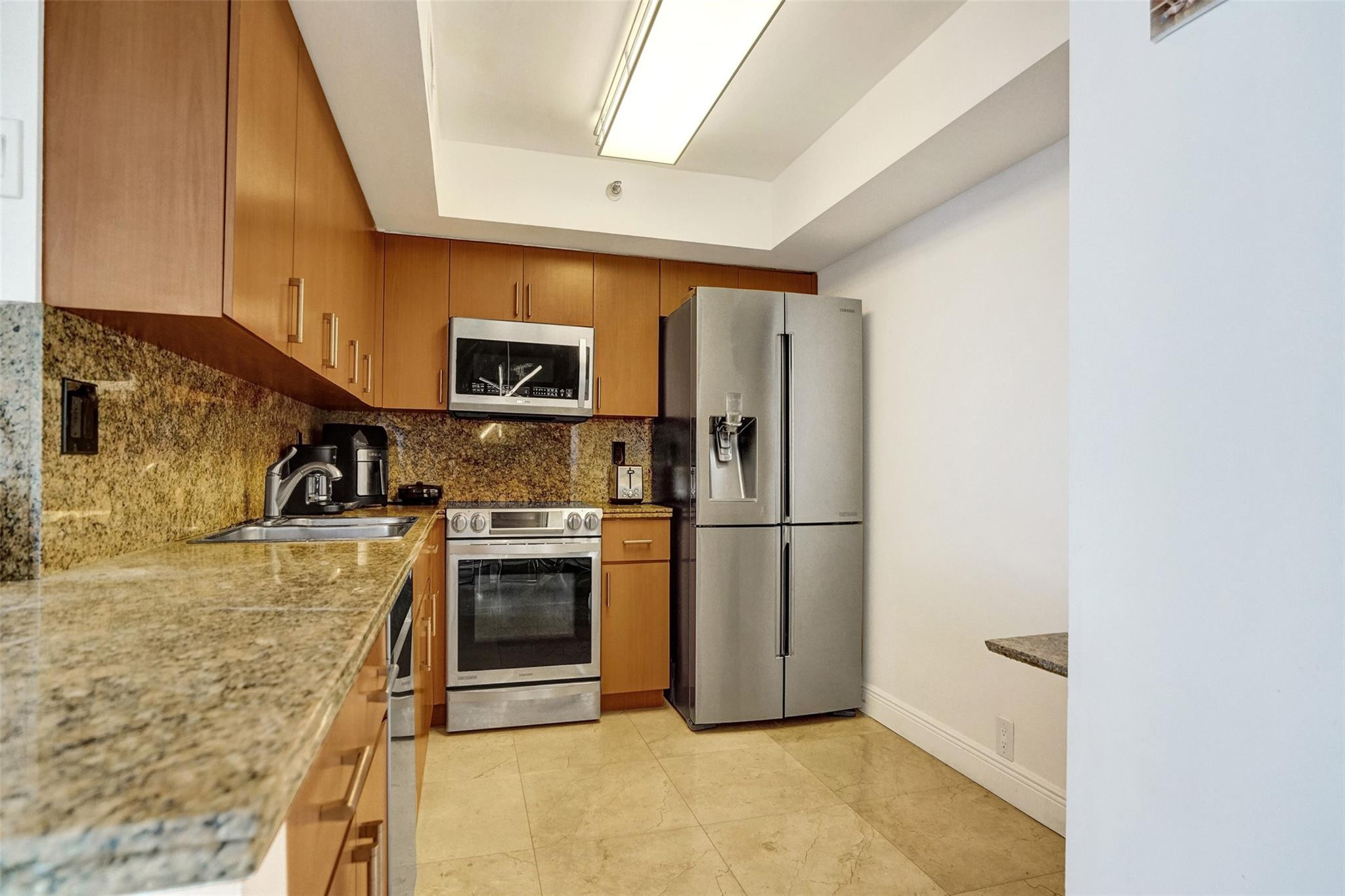 19101 NE 36th Court # 1709 View 10