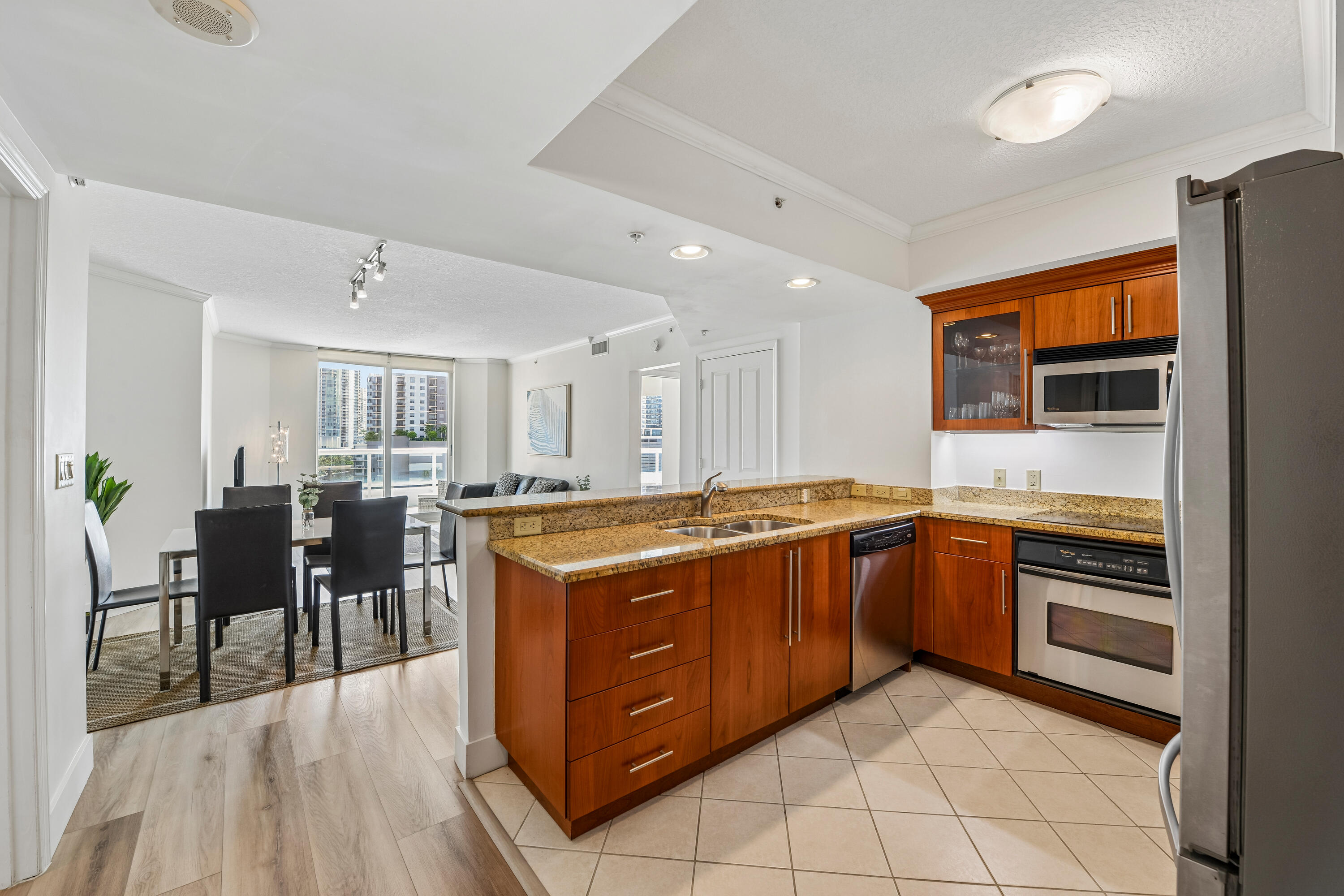401 SW 4th Avenue # 1003 — Photo 4