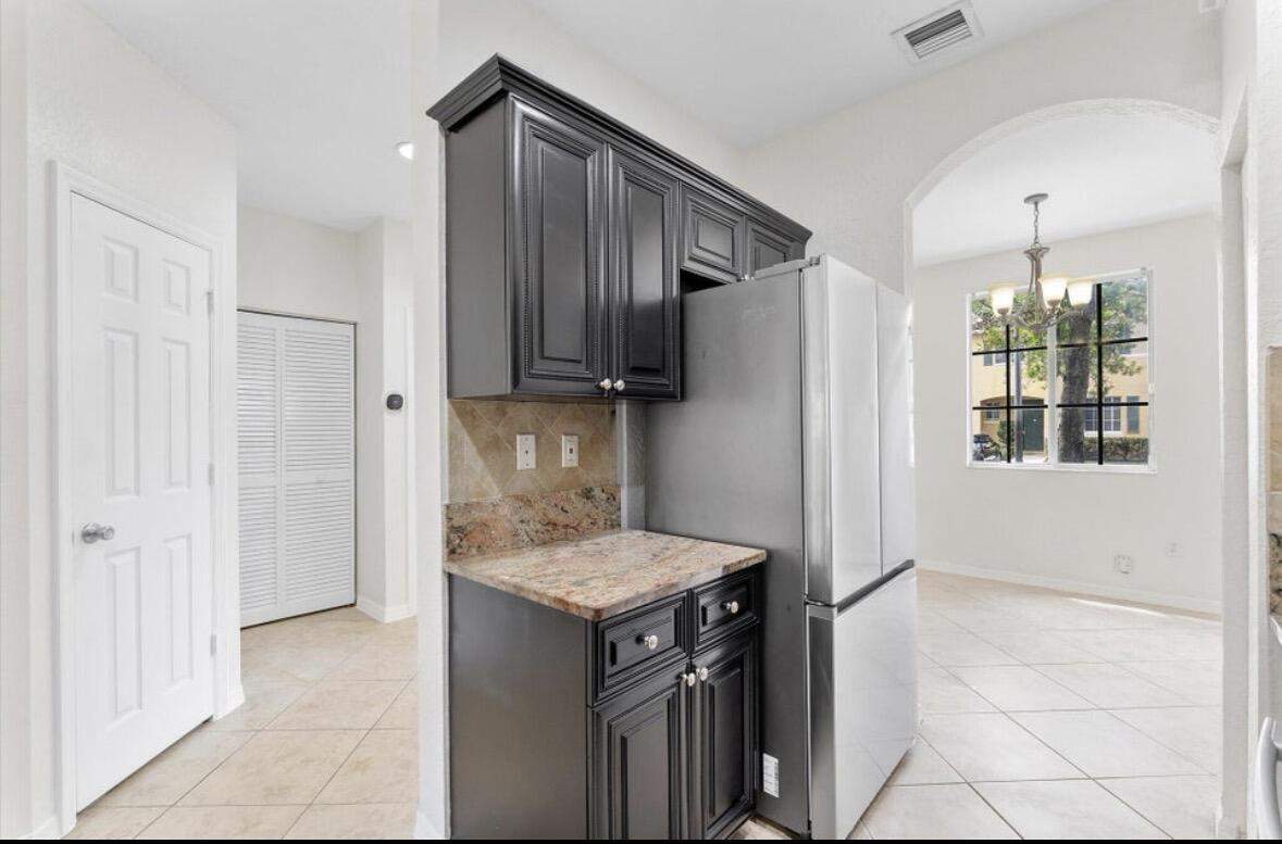 6051 SW 19TH Court — Photo 3