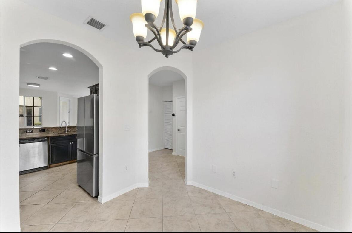 6051 SW 19TH Court — Photo 5