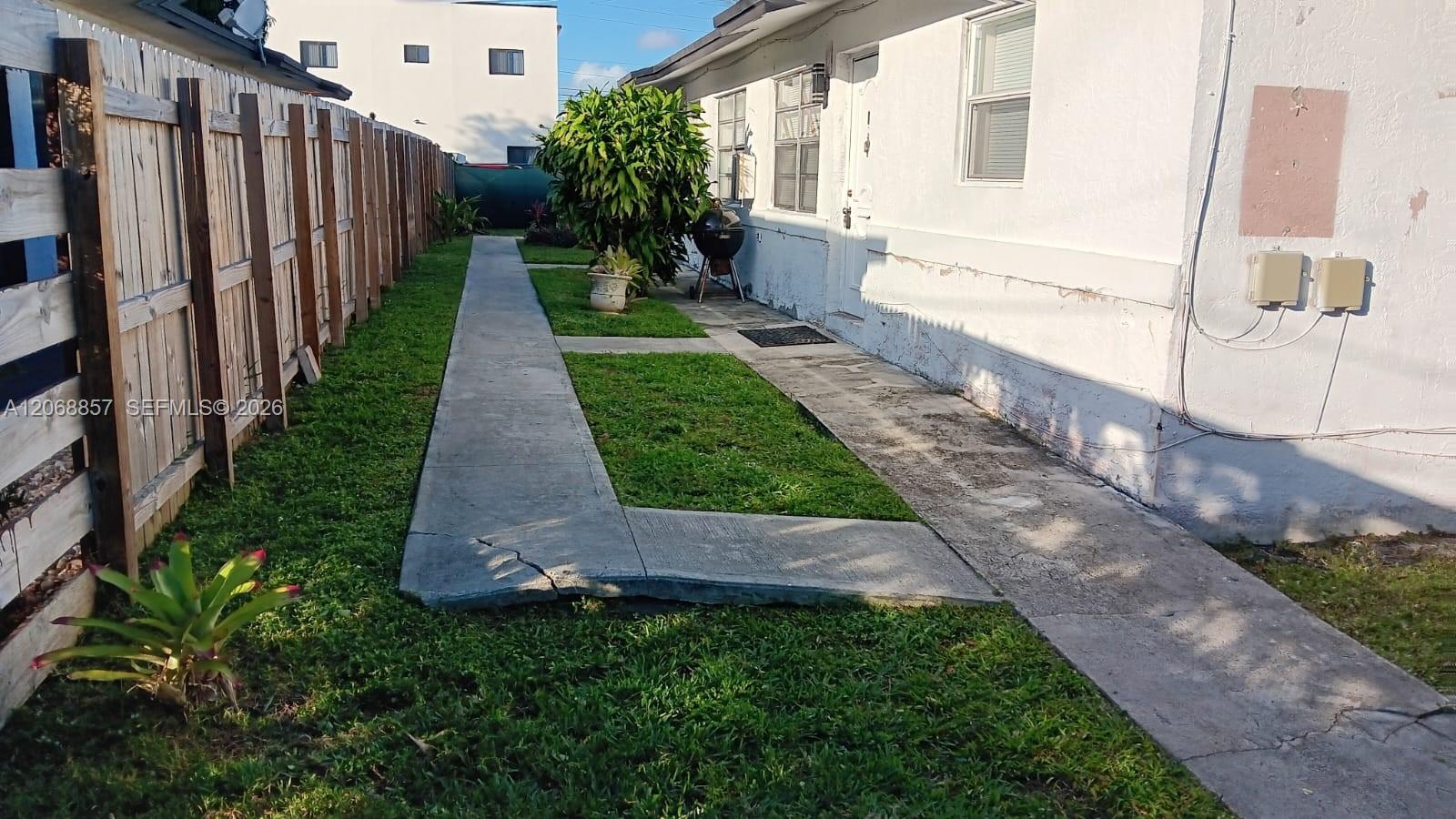 4145 SW 19th St # 1 — Photo 4